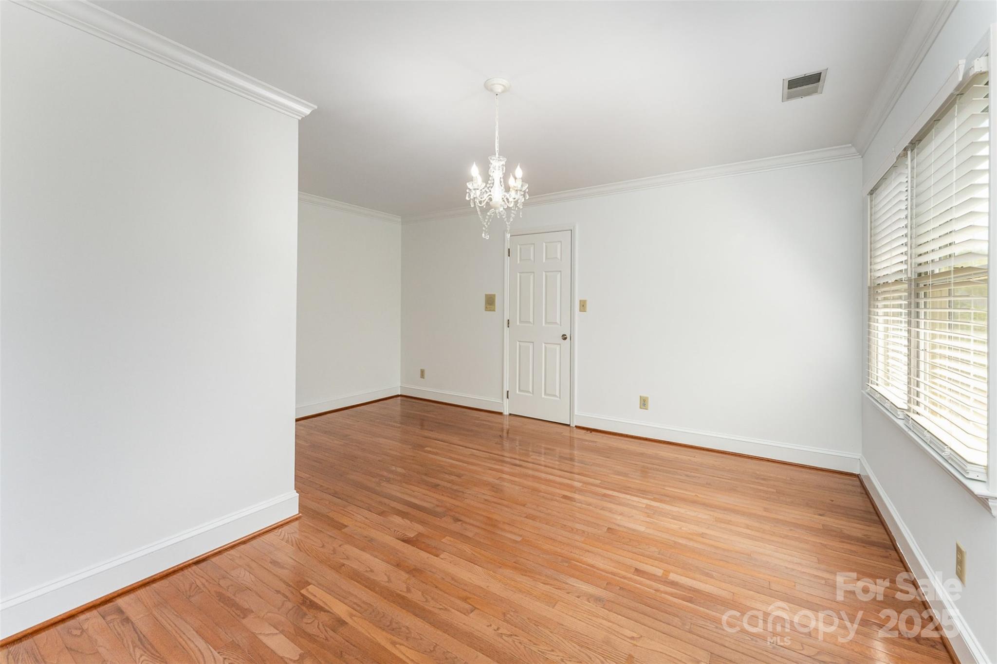 426 Saint Michaels Way Property Photo 30