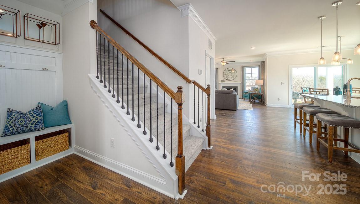 7035 Butternut Oak Terrace Property Photo 4