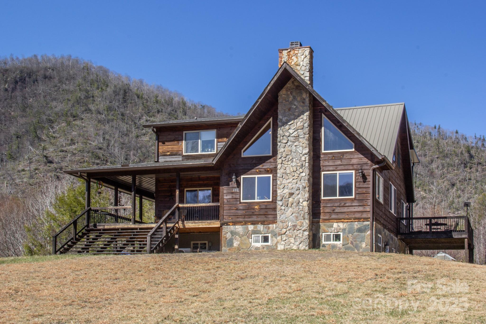 146 W Green Briar Lane Property Photo