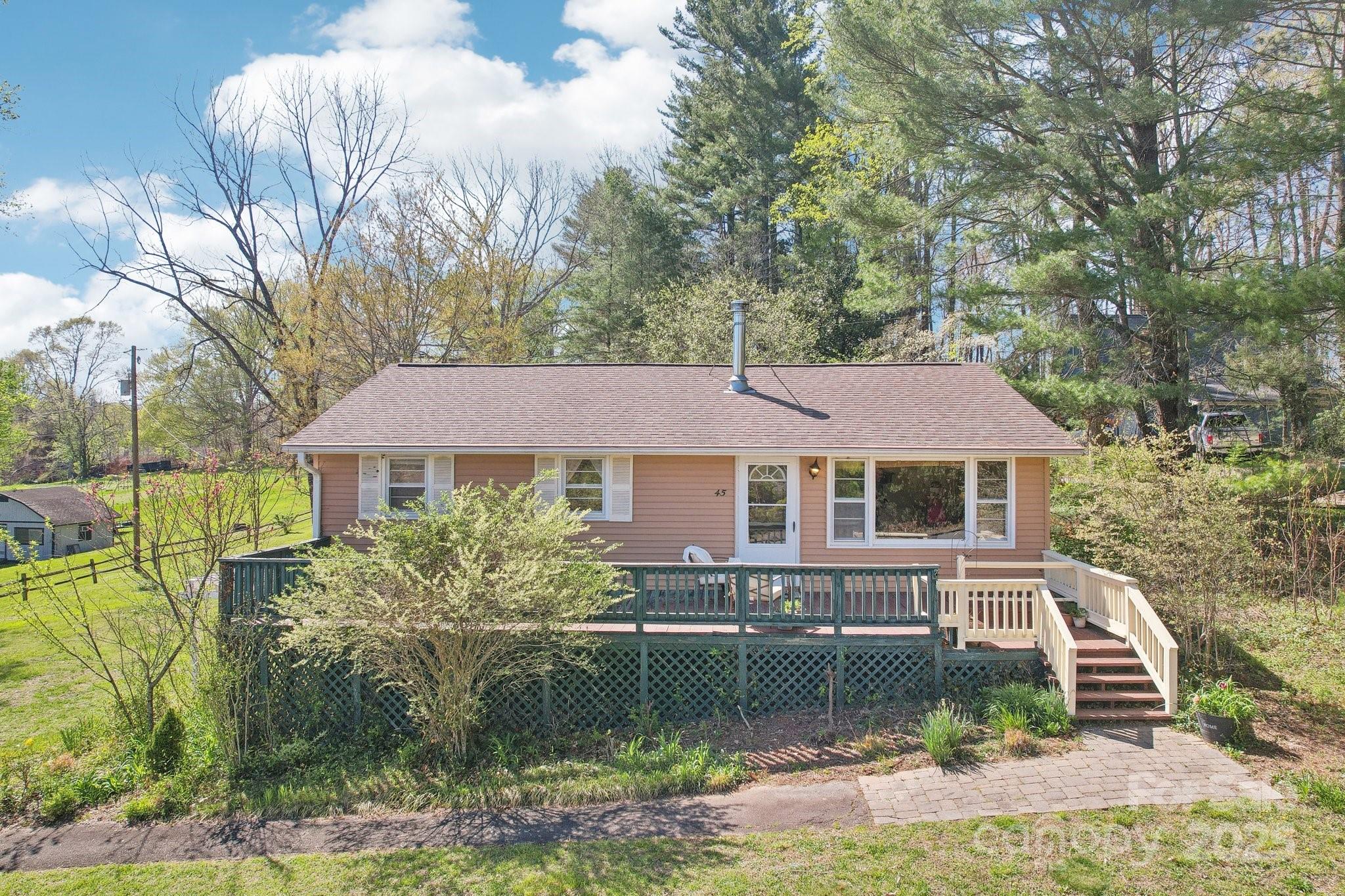 45 Armstrong Road Property Photo
