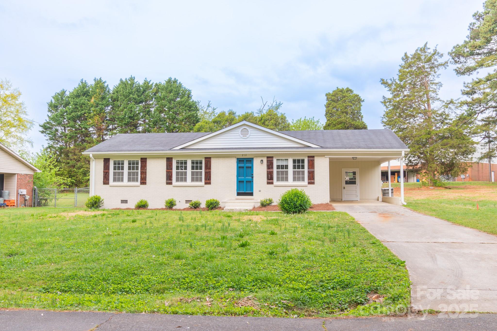 212 Pine Street Property Photo
