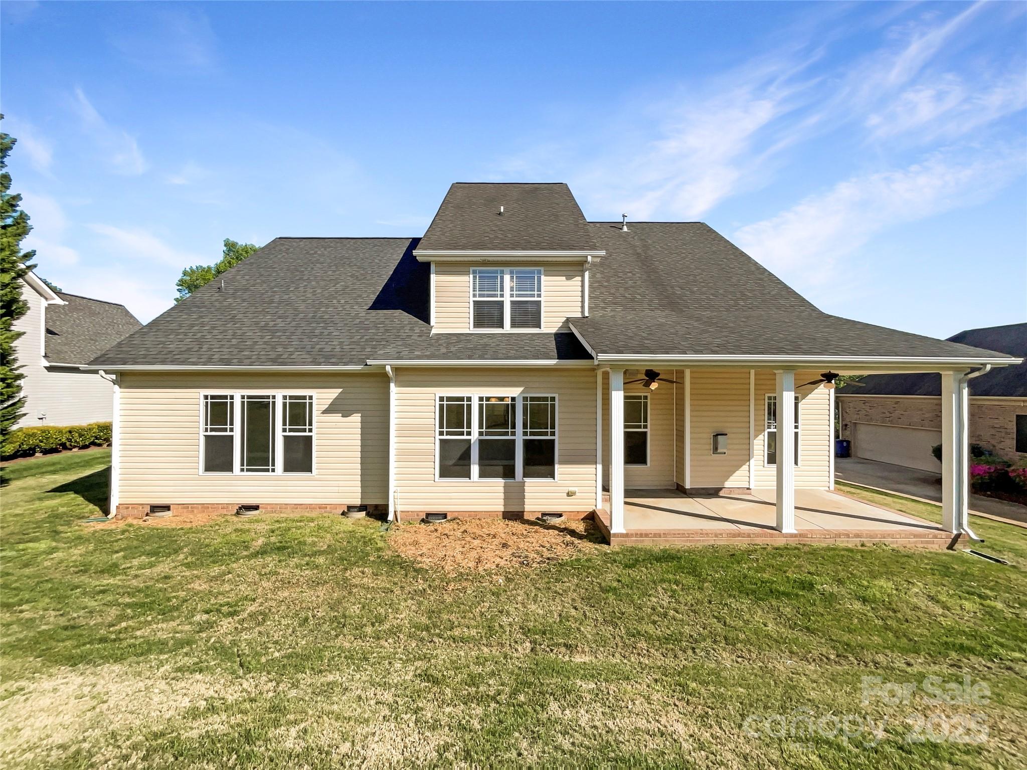 5104 Shannamara Drive Property Photo 8