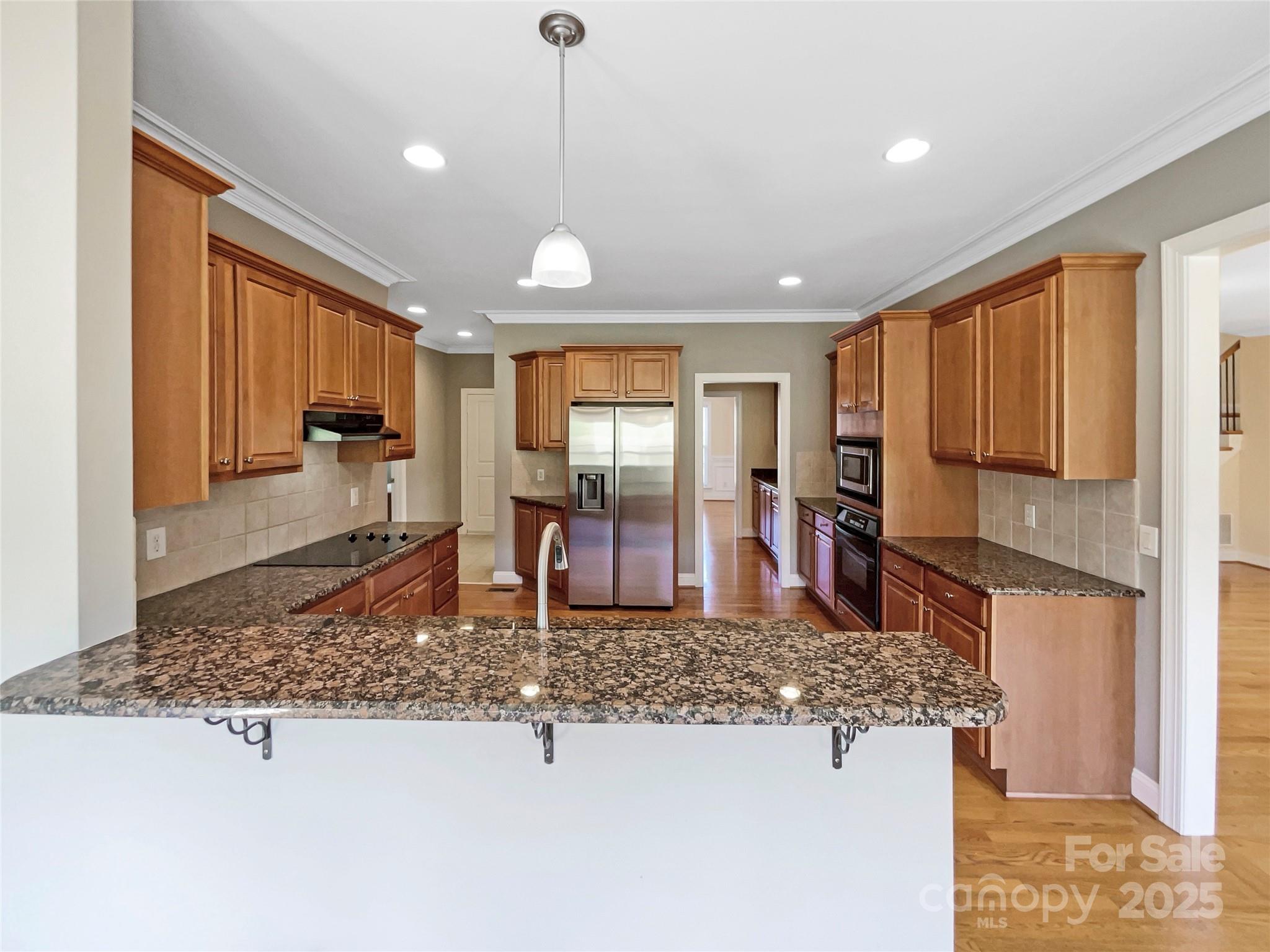 5104 Shannamara Drive Property Photo 15