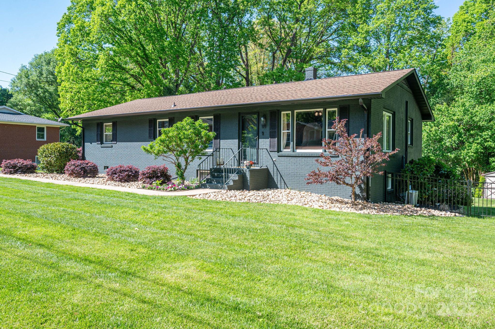 119 Meadowbrook Lane Property Photo 7