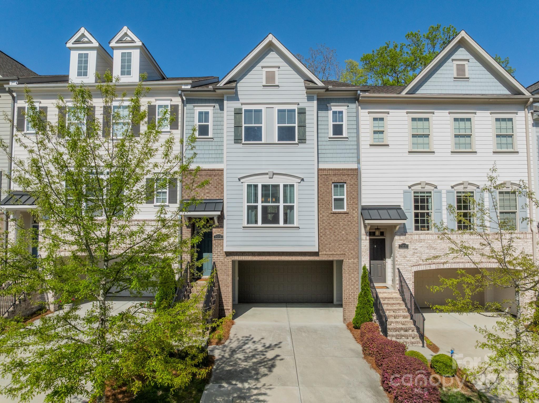 15133 Rocky Bluff Loop Property Photo 1