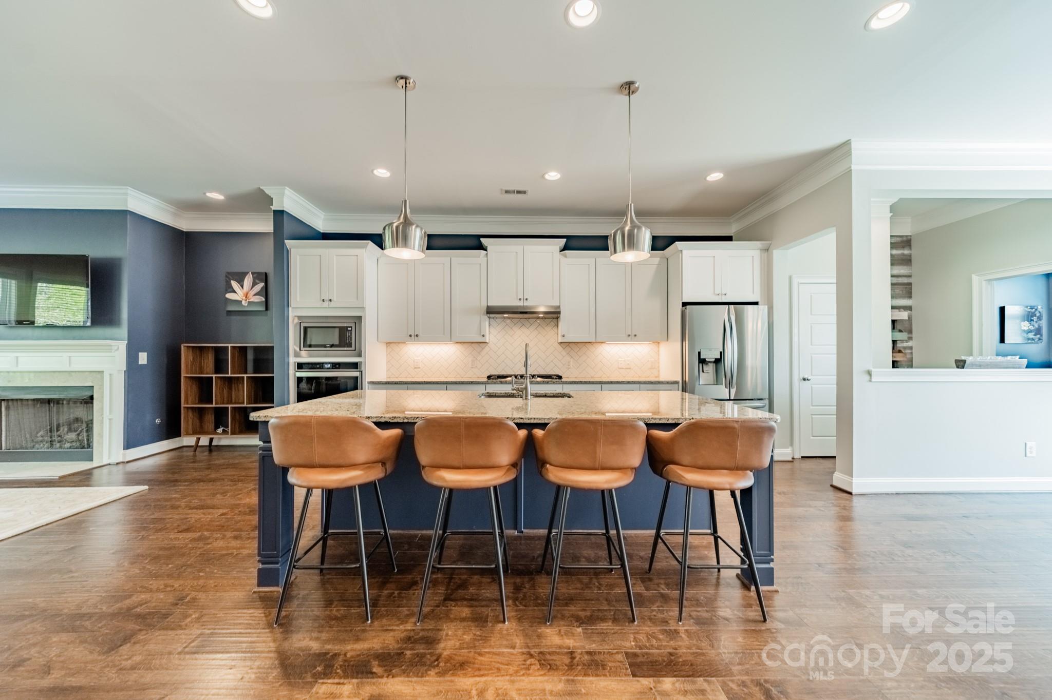 15133 Rocky Bluff Loop Property Photo 2