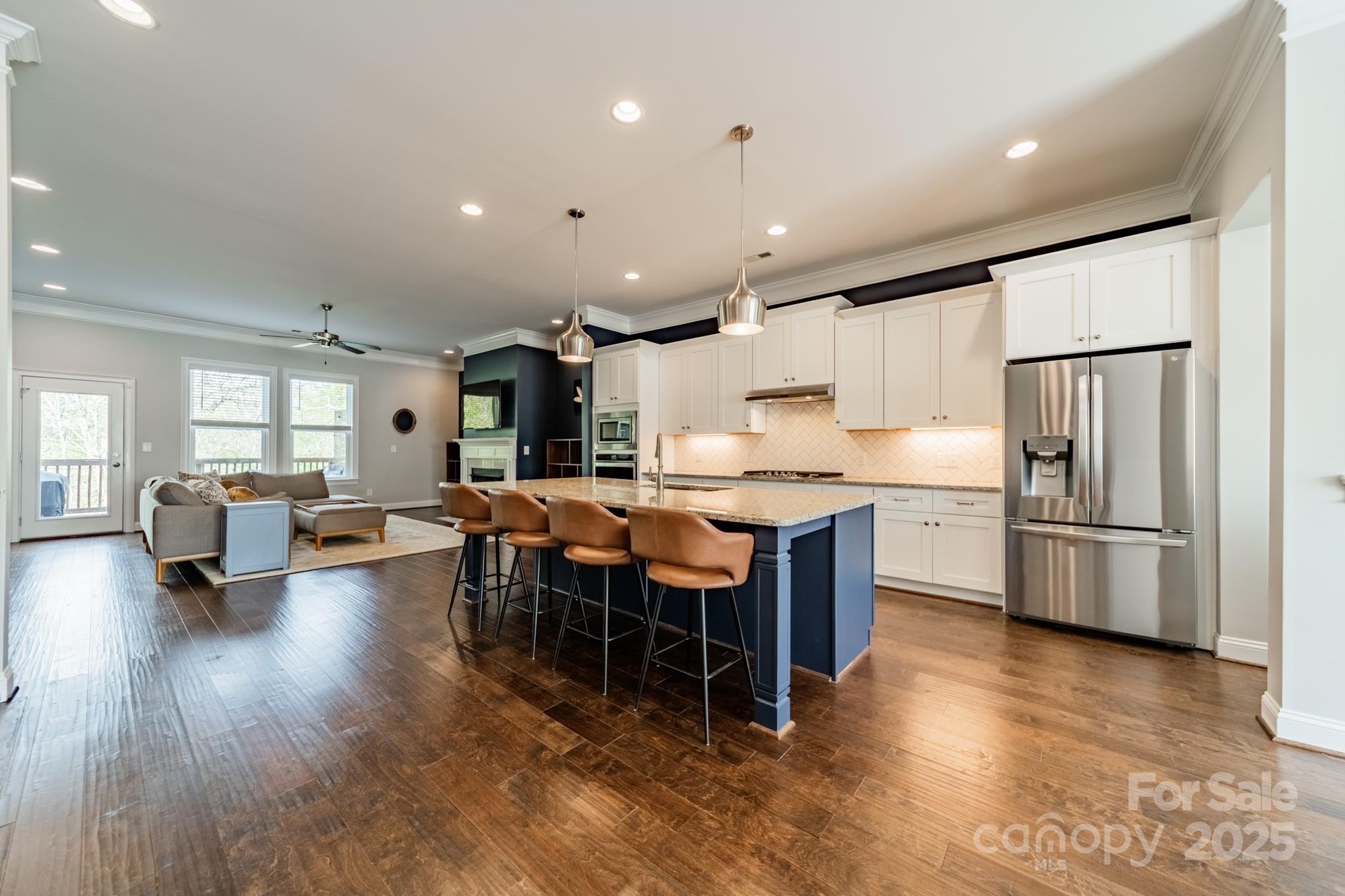 15133 Rocky Bluff Loop Property Photo 8