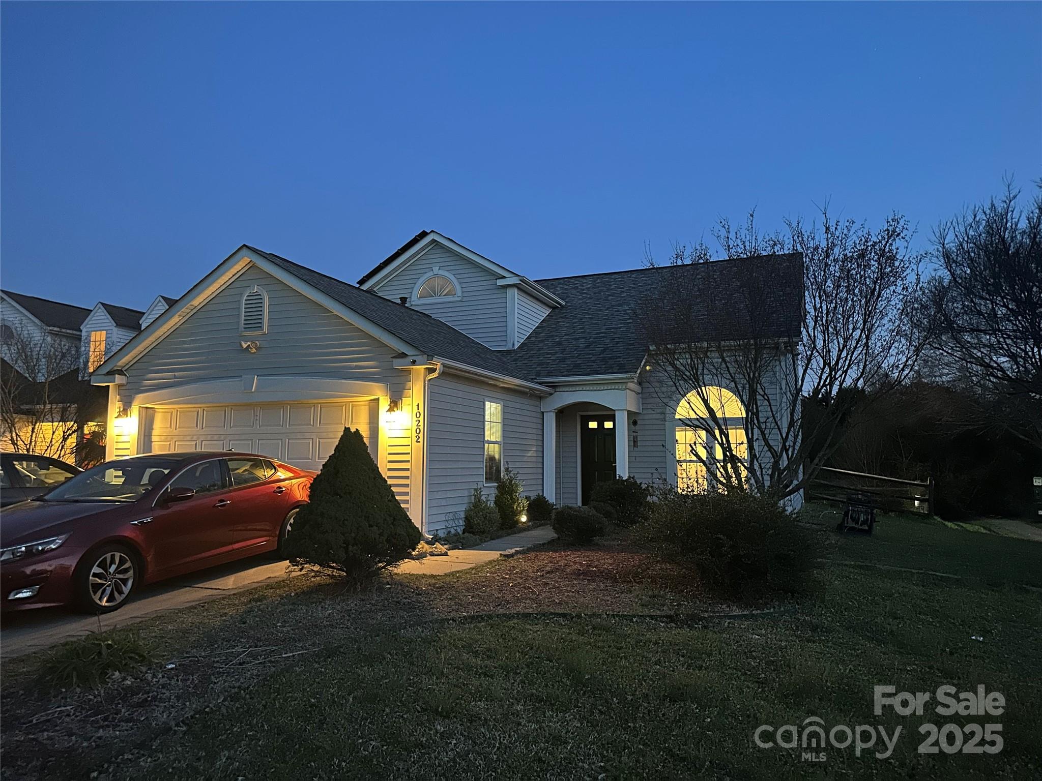 10202 Orchard Grass Court Property Photo 2