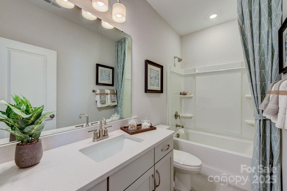 729 Hoke Lane Property Photo 24
