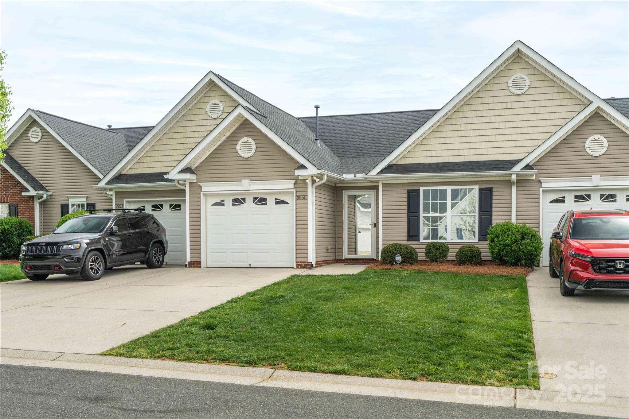 3955 Creekside Court Property Photo