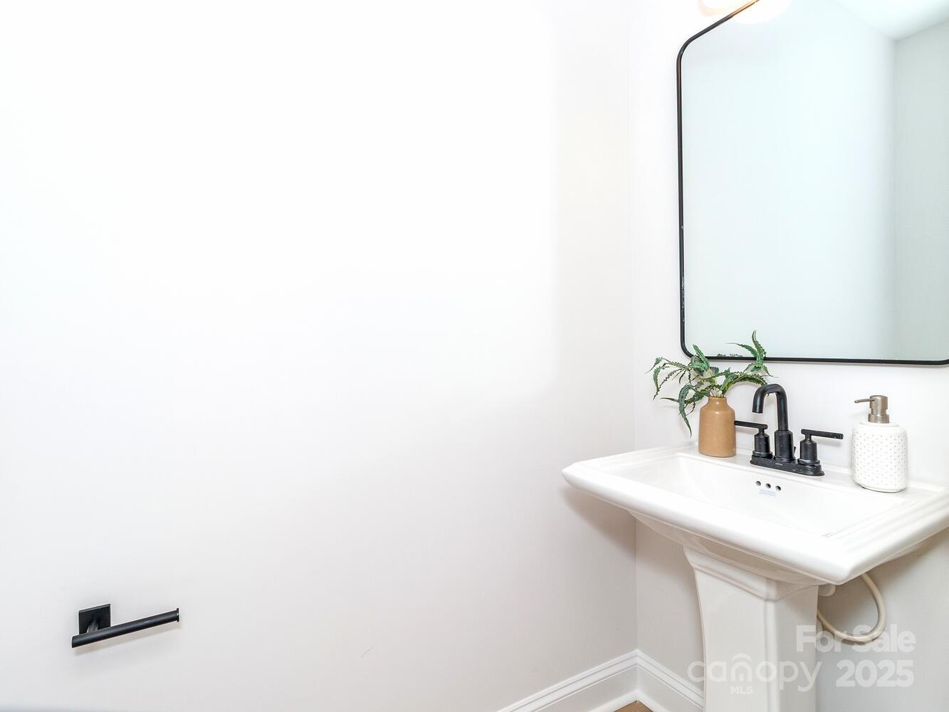 2507 Elon Street Property Photo 29