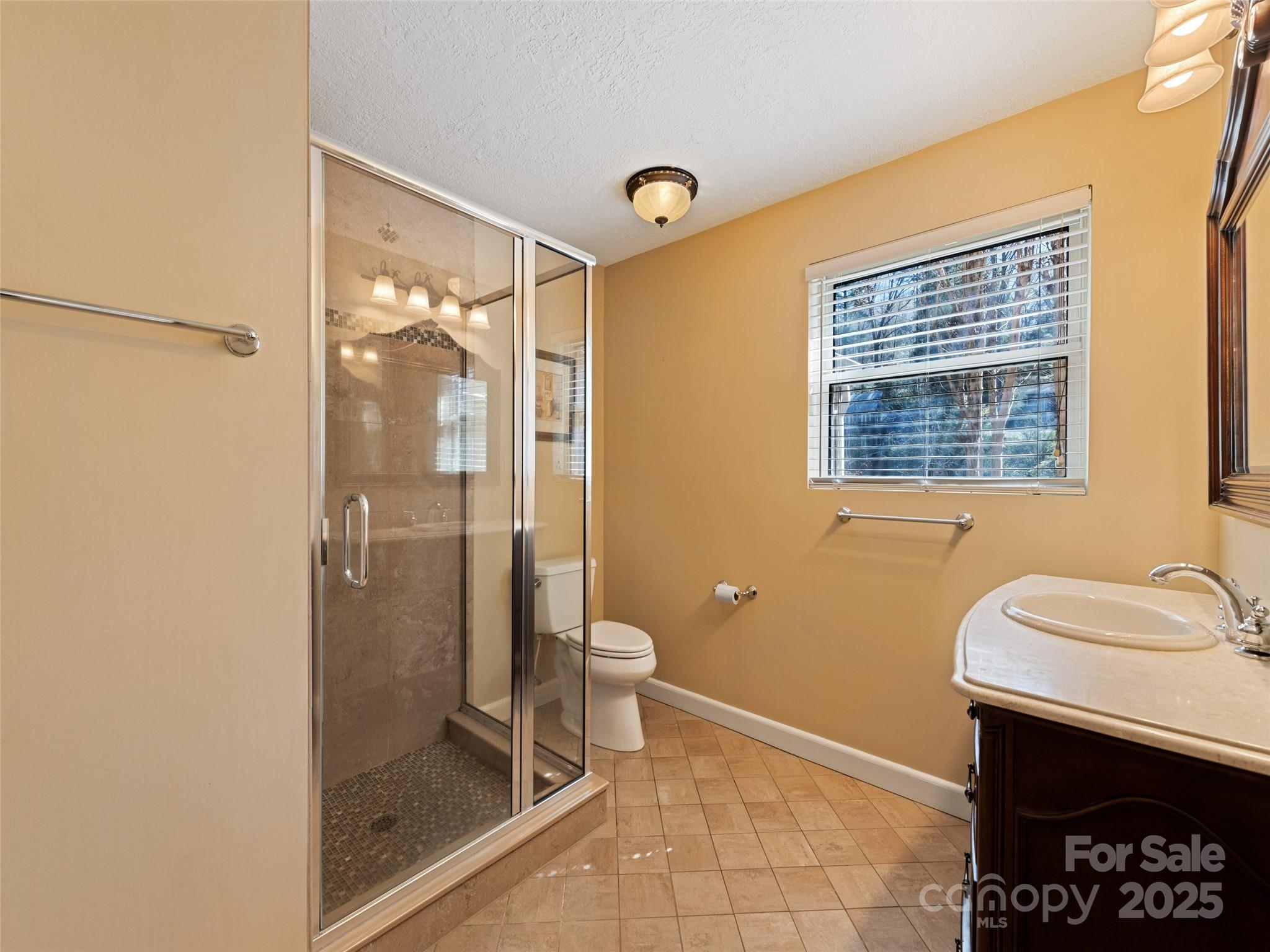 142 Country Club Drive Property Photo 26