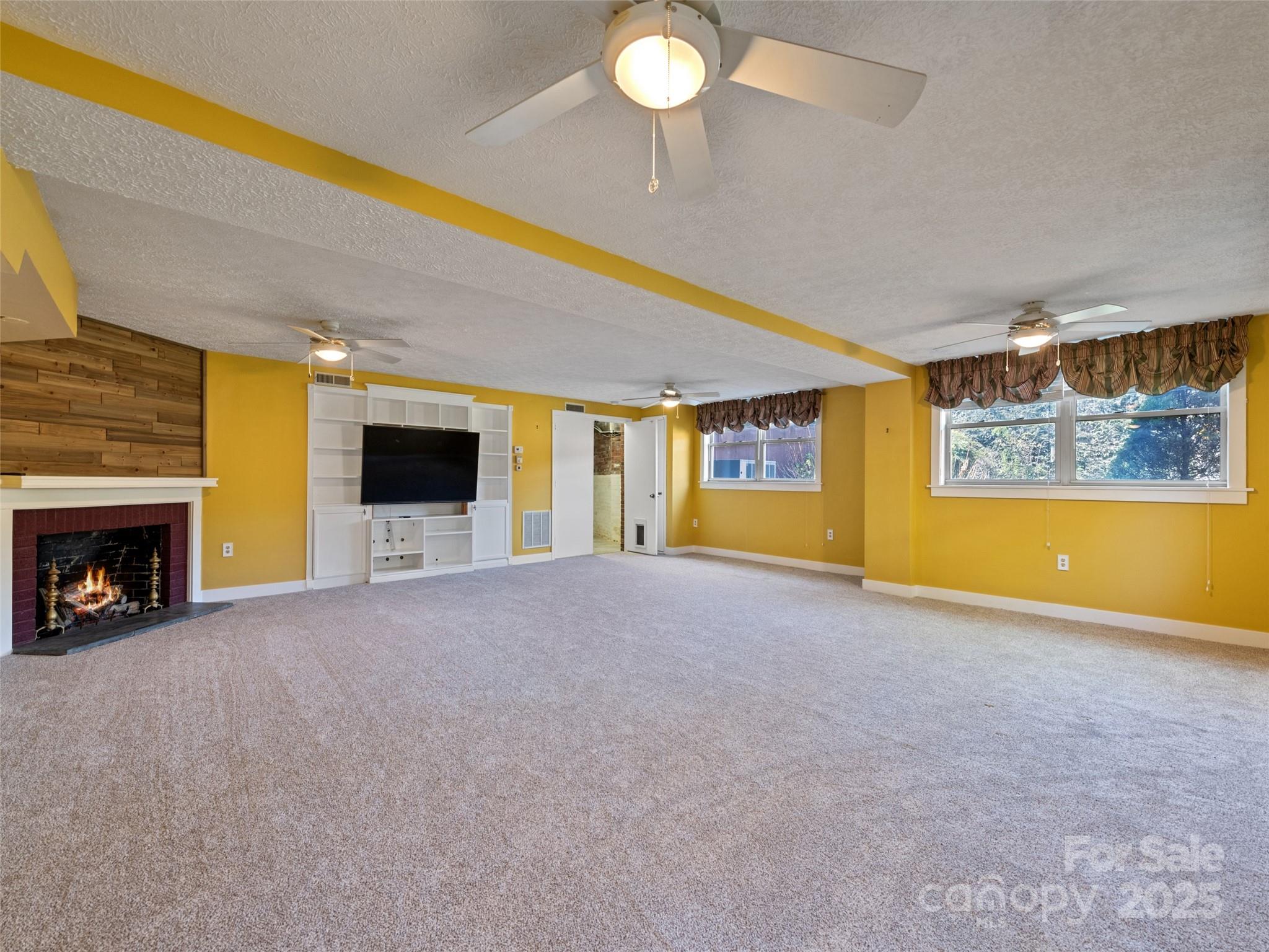 142 Country Club Drive Property Photo 42