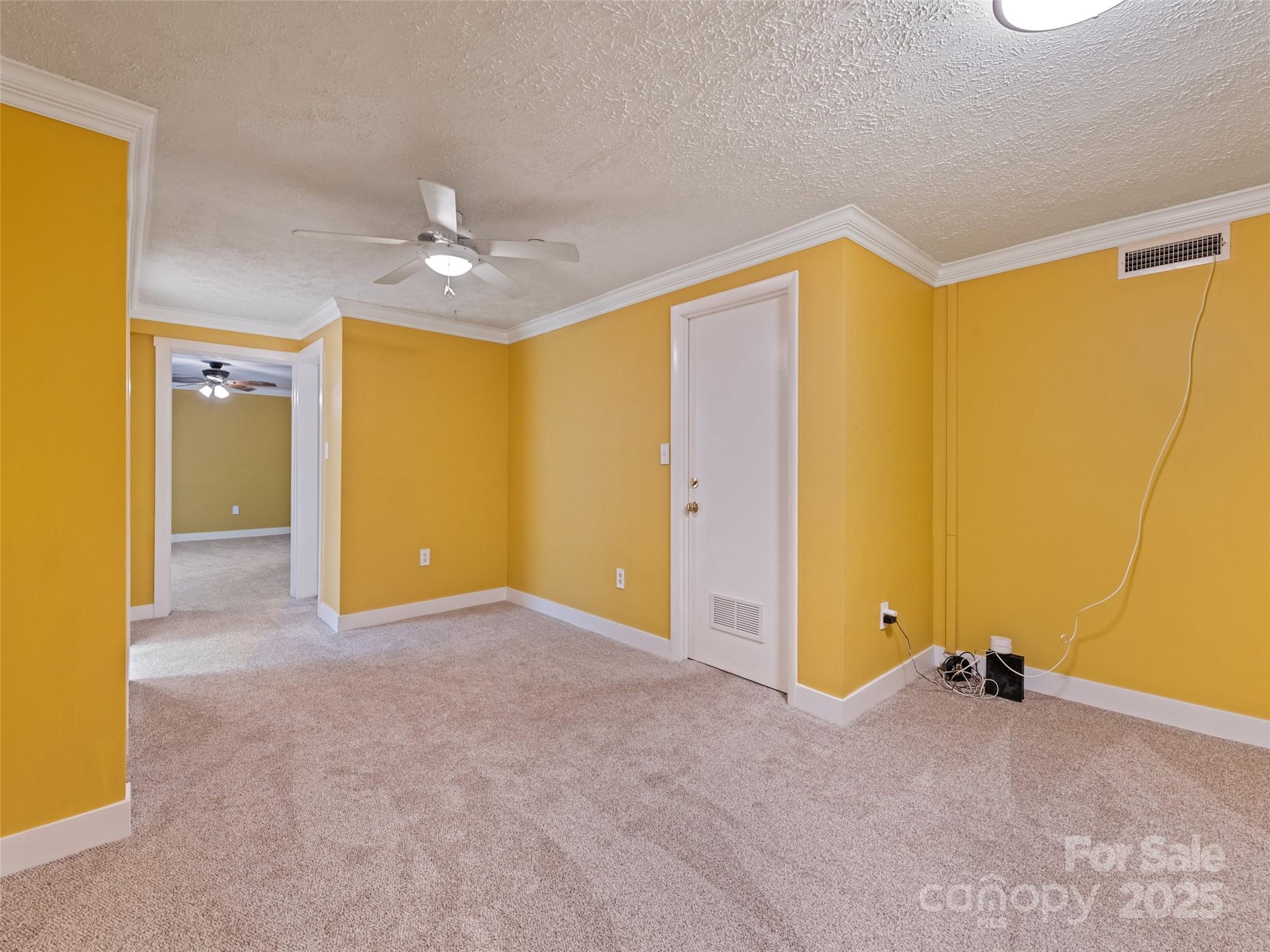 142 Country Club Drive Property Photo 44