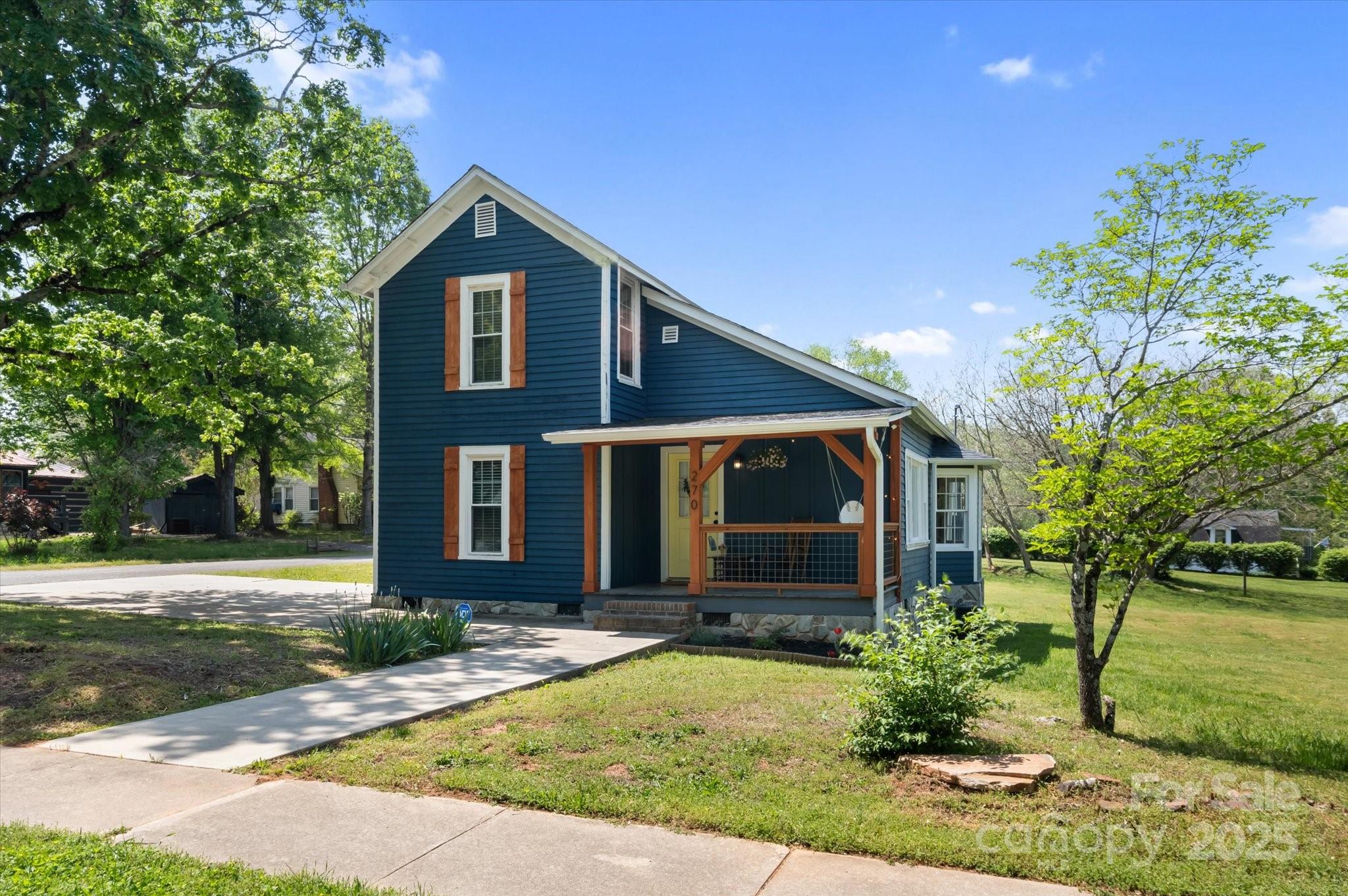 270 S Peak Street Property Photo