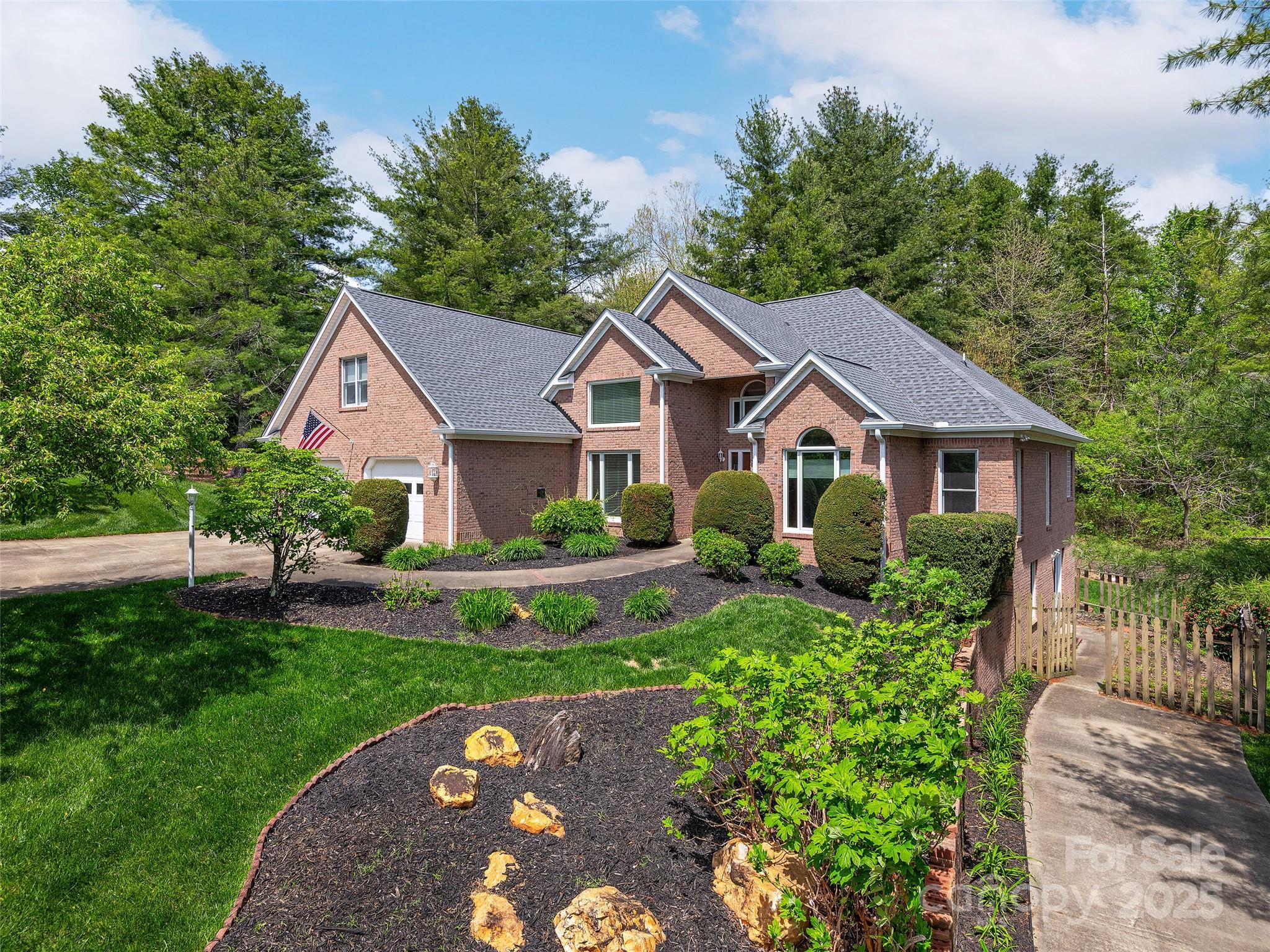 Real Estate Main Image