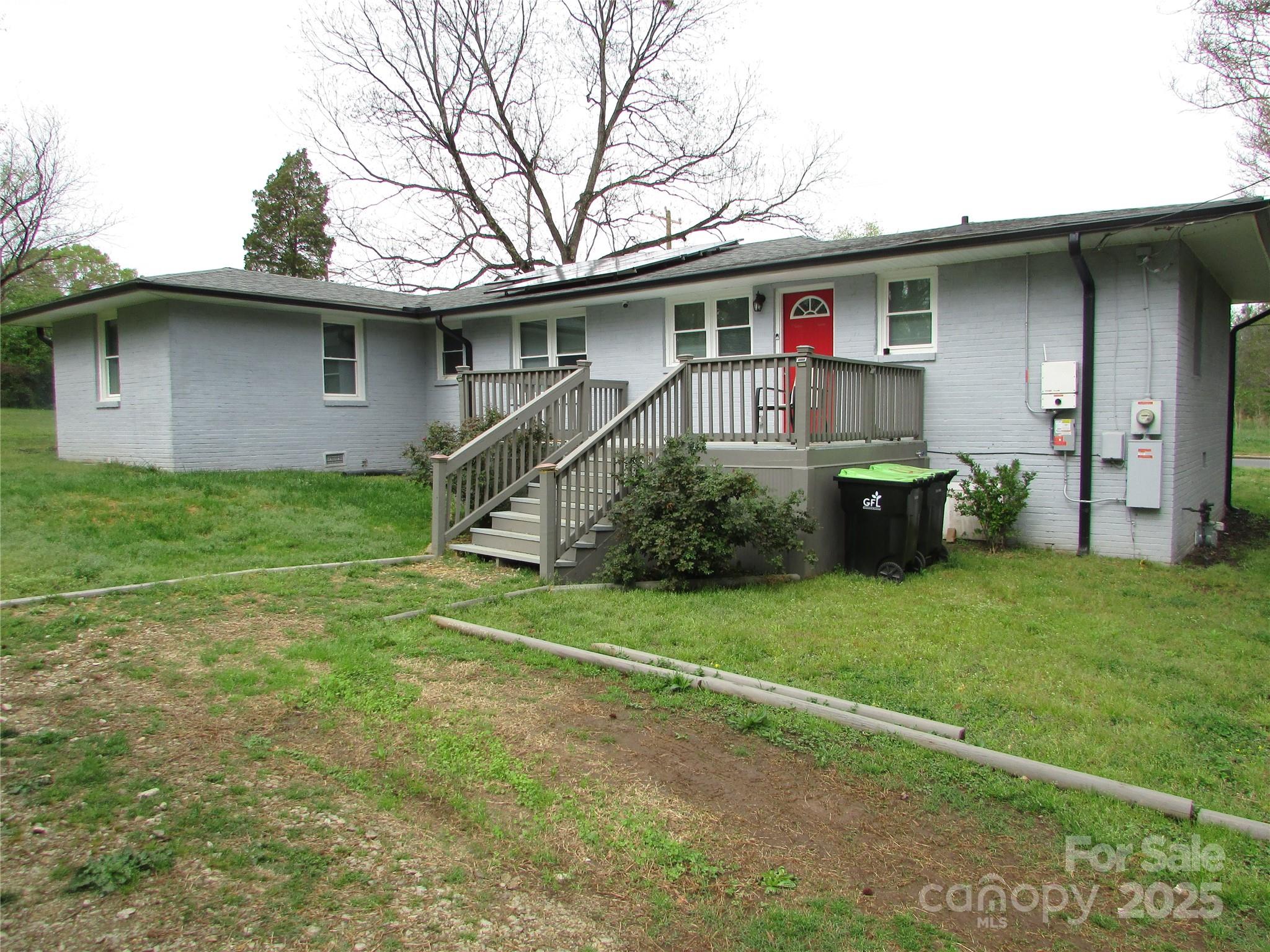 412 E Broad Street Property Photo 9