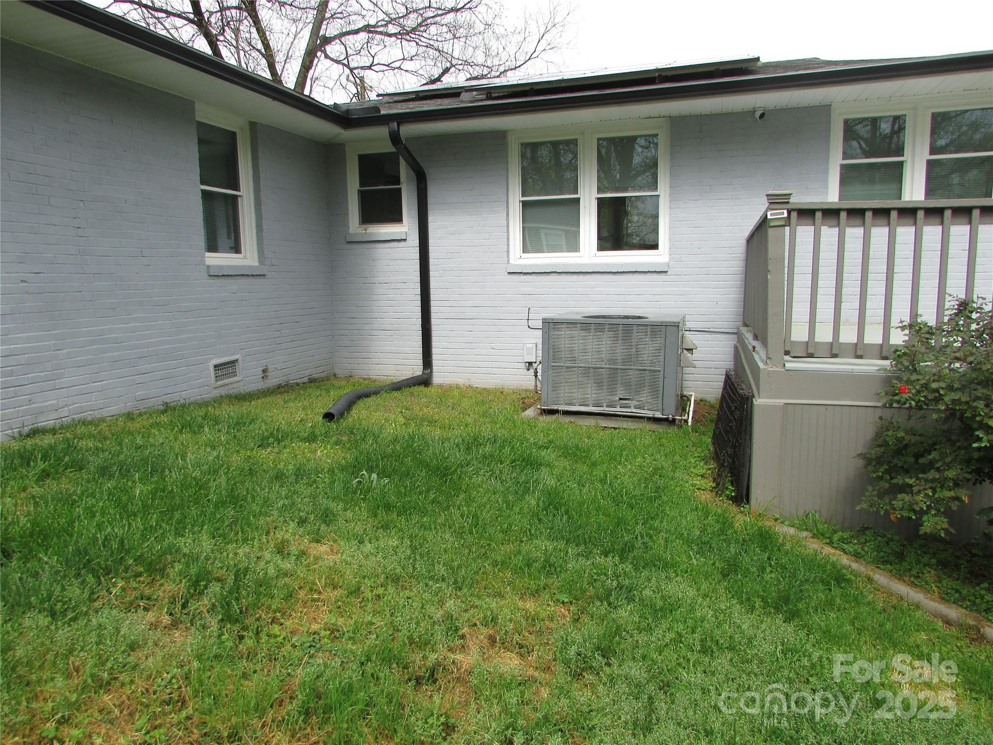 412 E Broad Street Property Photo 10