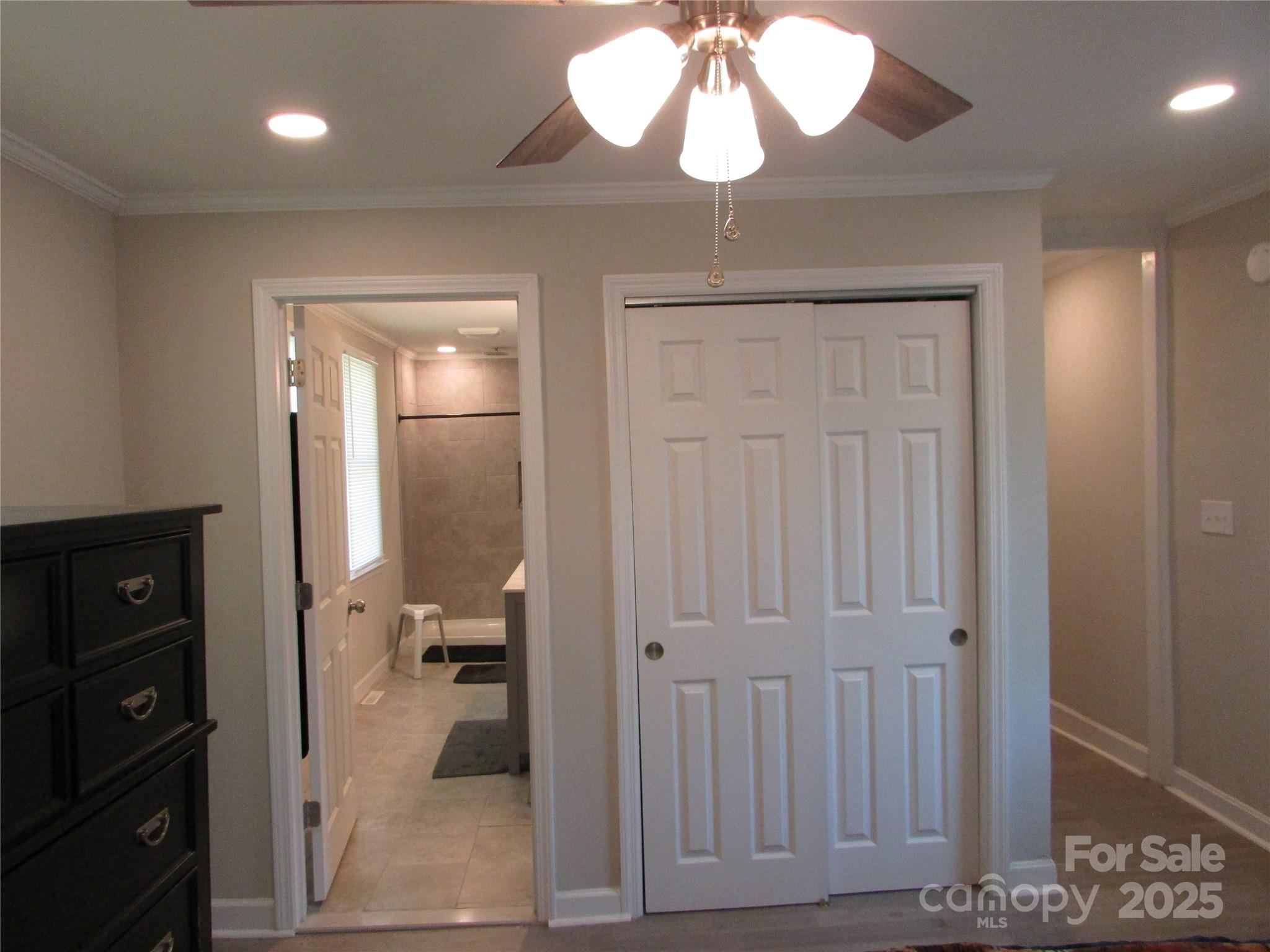 412 E Broad Street Property Photo 24