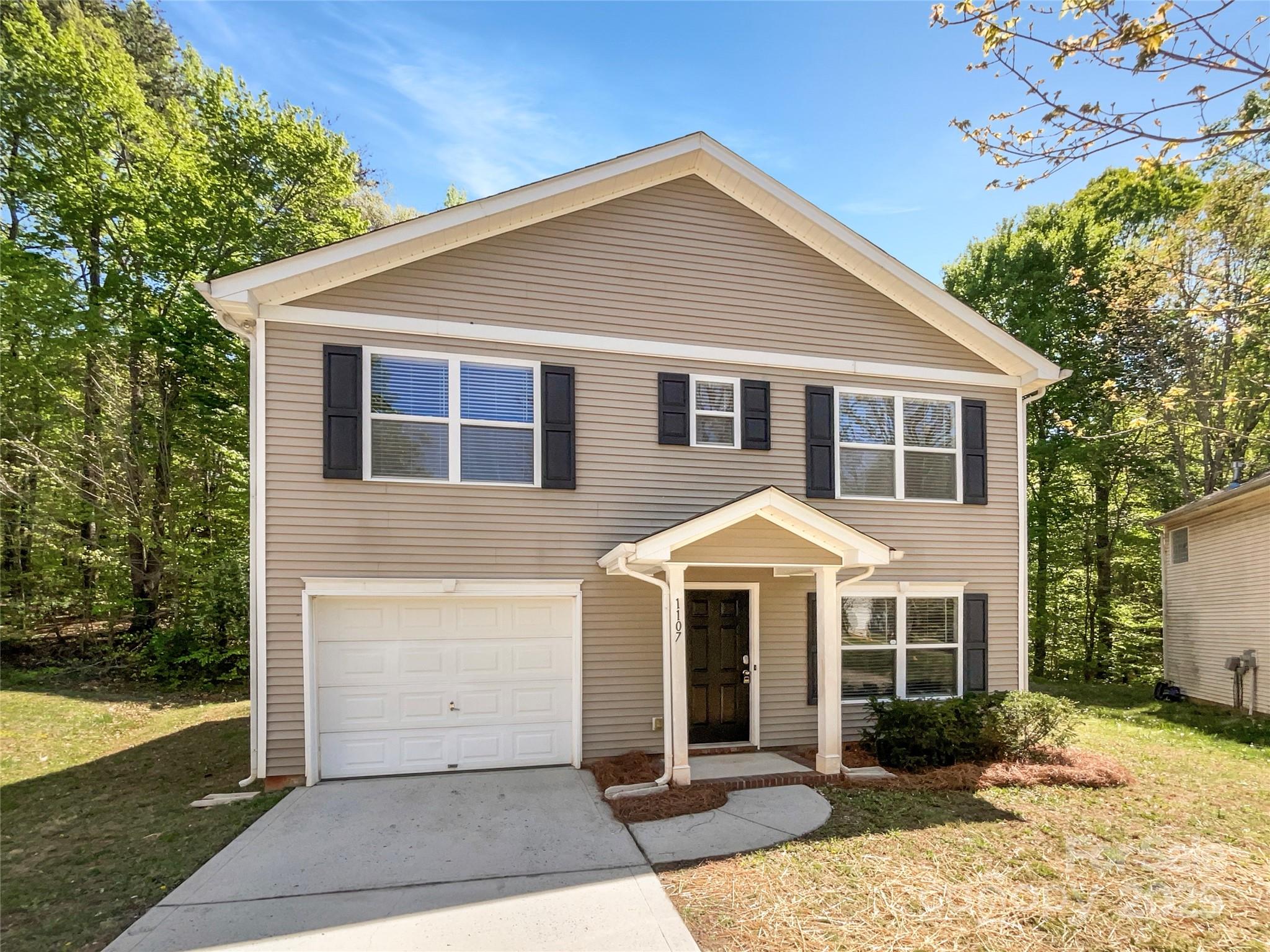 1107 Stonehenge Lane Property Photo