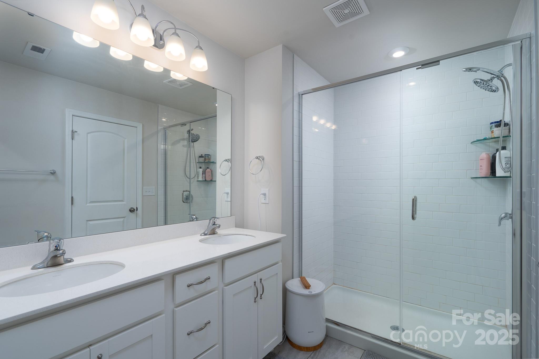 2932 Pirates Place Property Photo 13