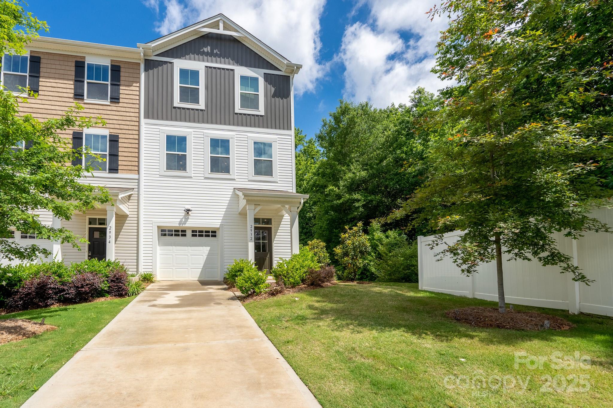 2932 Pirates Place Property Photo 33