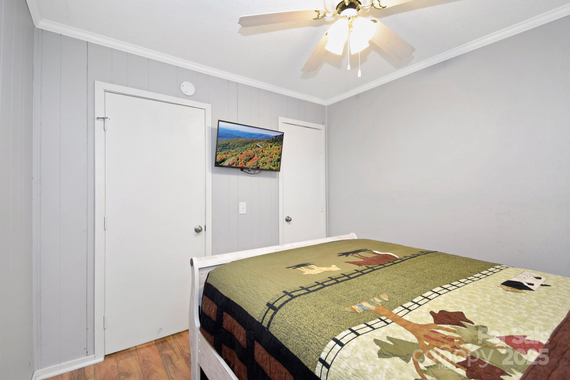 301 Pinnacle Inn Road 3130 Property Photo 12