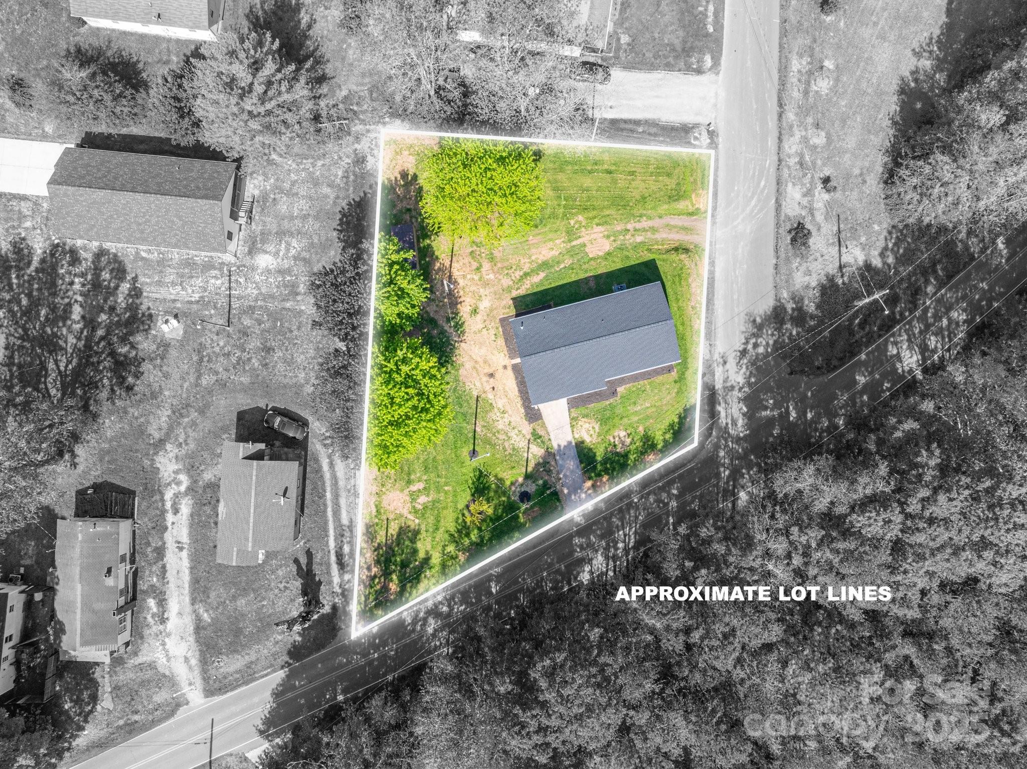 692 S Pink Street Property Photo 35