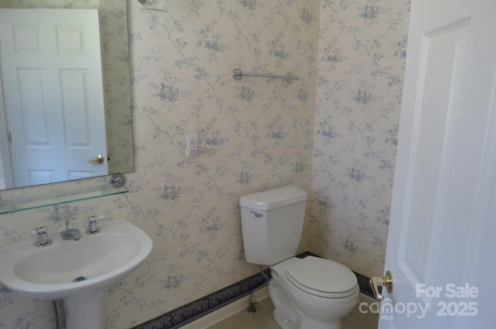 422 Lakeside Drive L015, L016 Property Photo 22