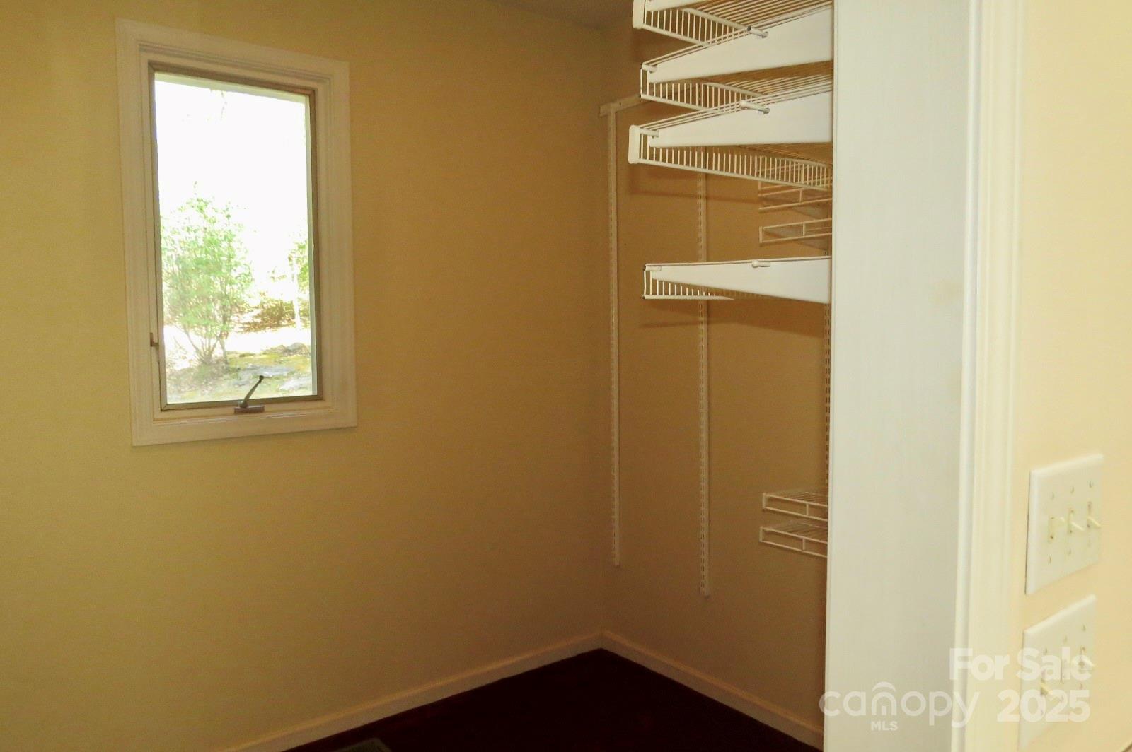 422 Lakeside Drive L015, L016 Property Photo 25