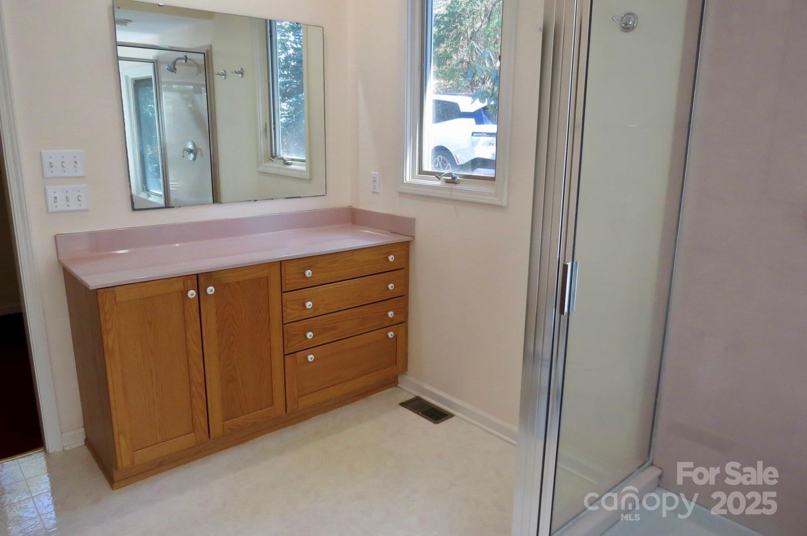422 Lakeside Drive L015, L016 Property Photo 27