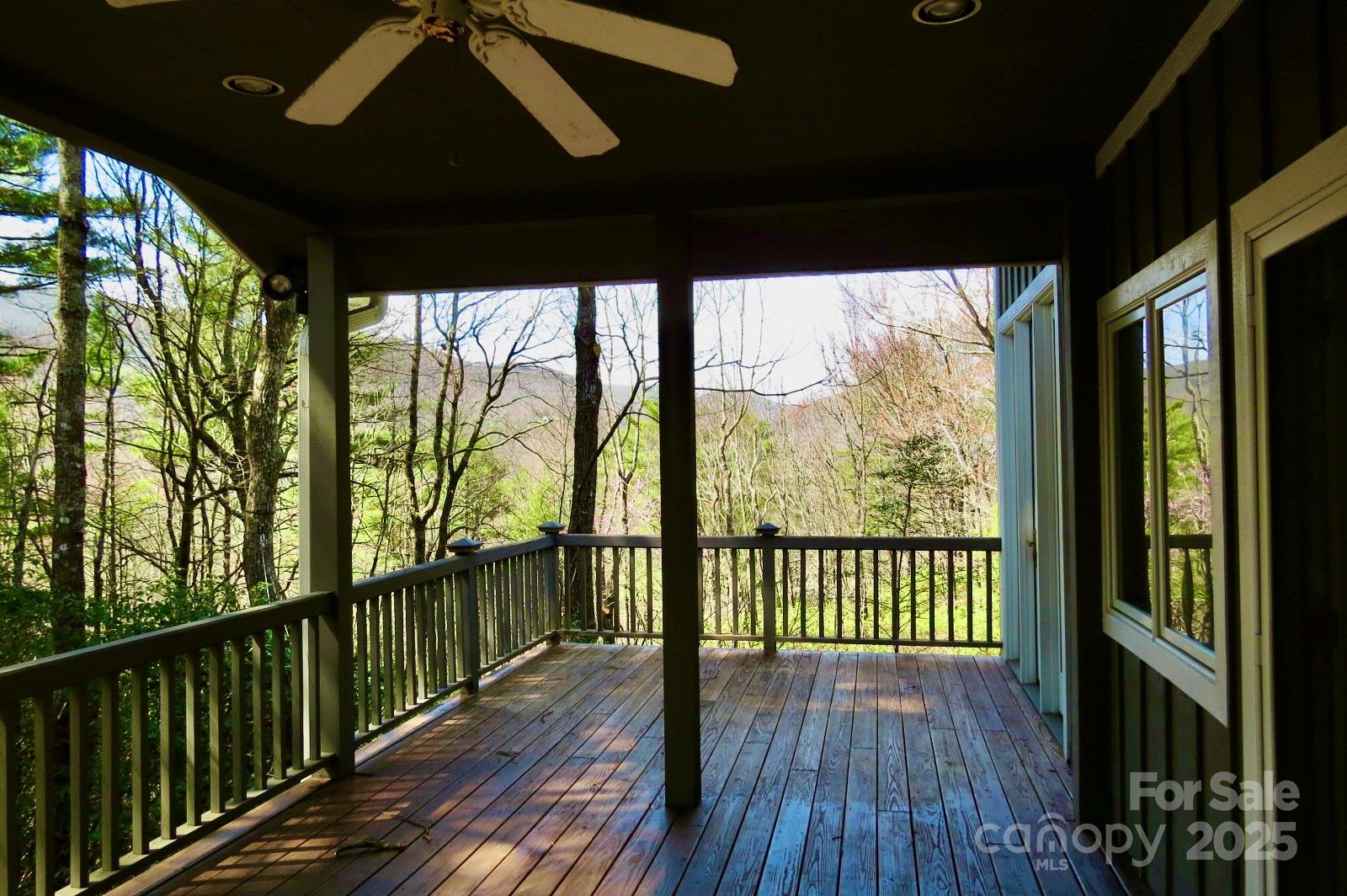 422 Lakeside Drive L015, L016 Property Photo 28