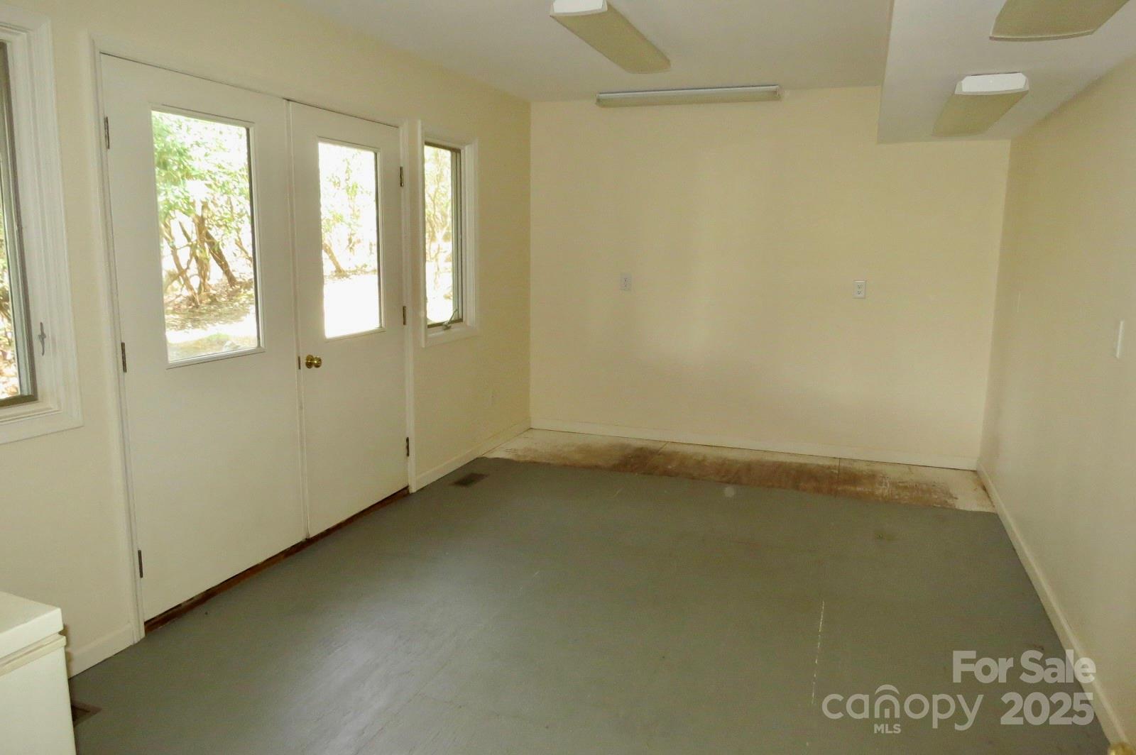 422 Lakeside Drive L015, L016 Property Photo 33