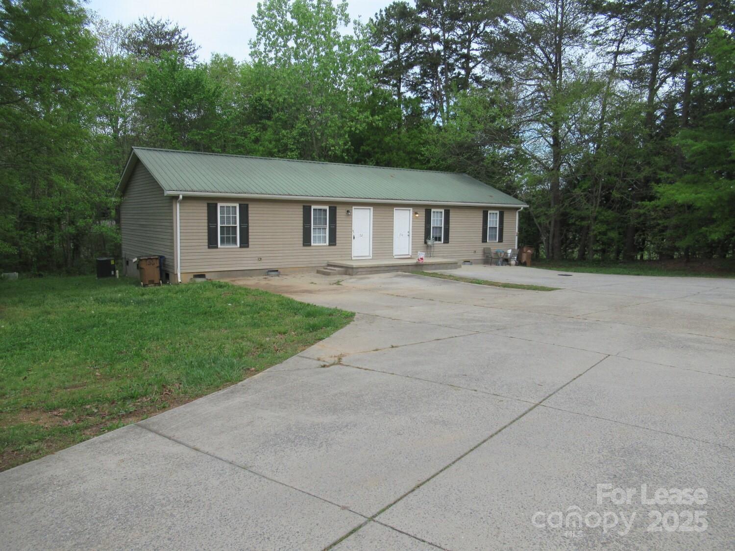 102 Bryans Way Property Photo