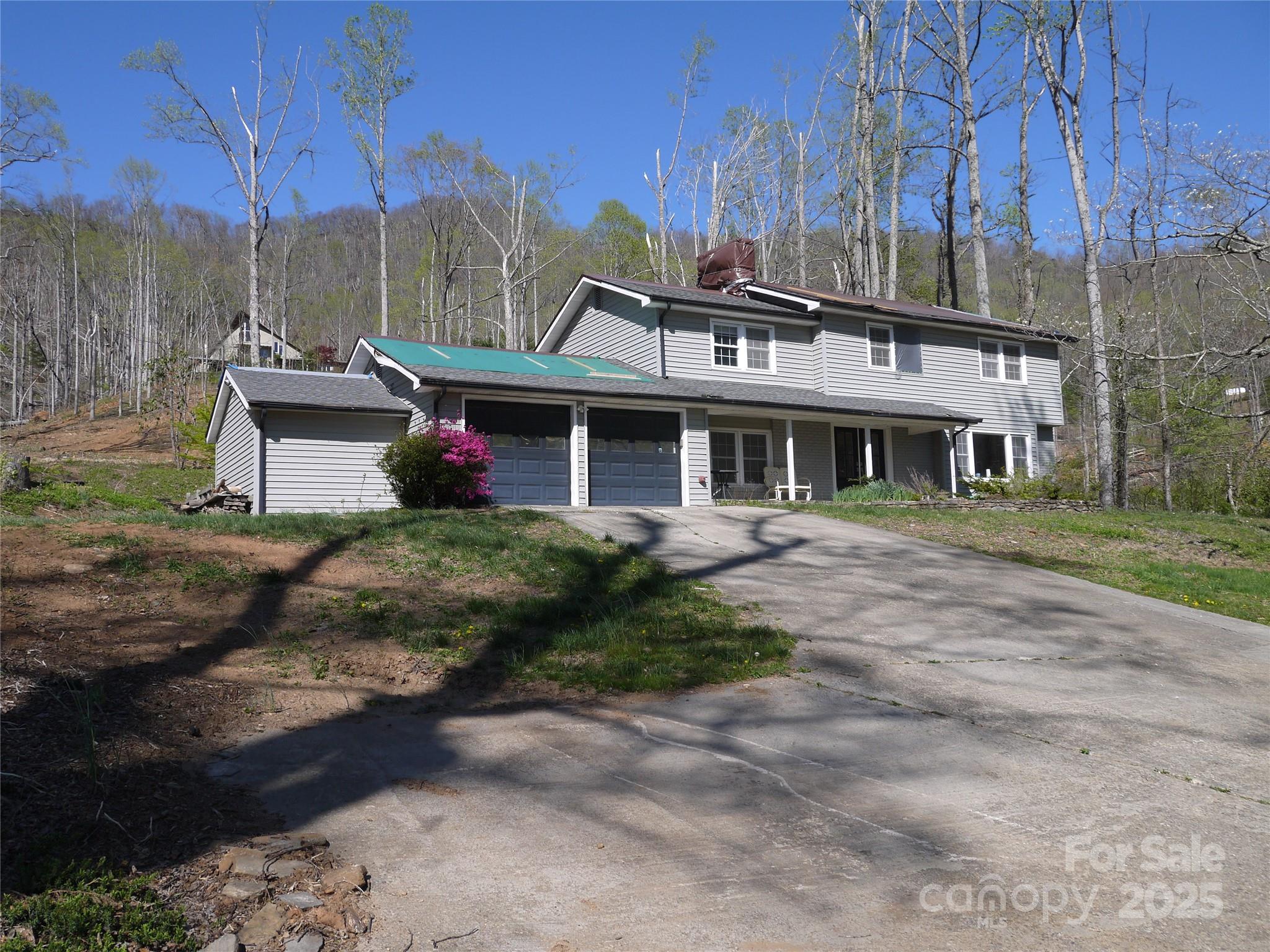 305 Webb Cove Road Property Photo