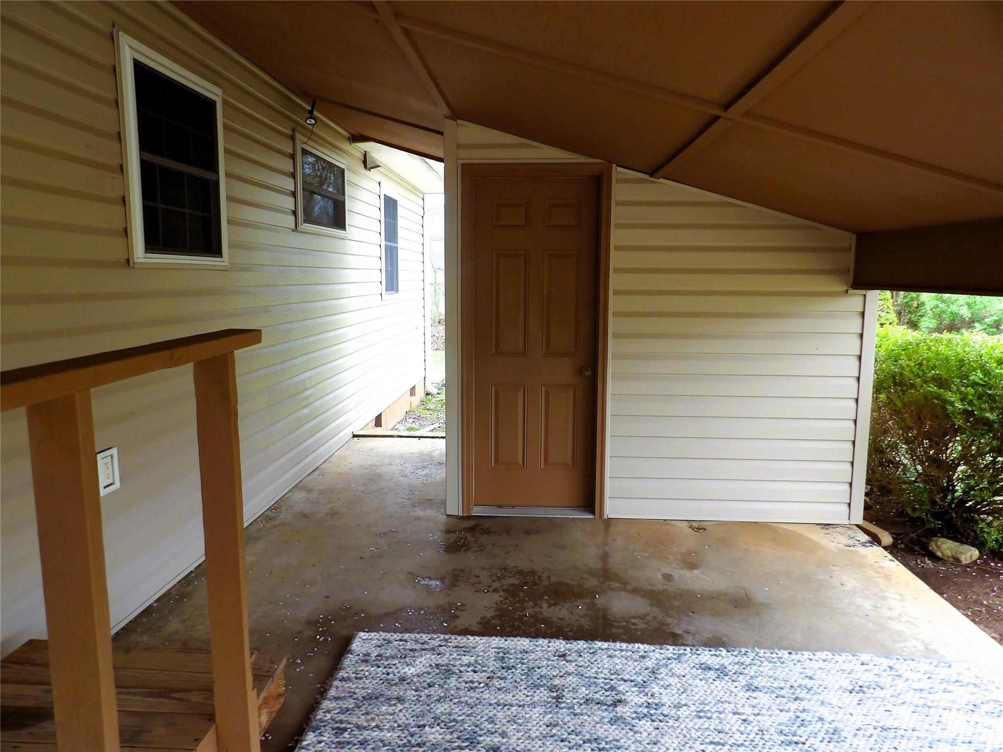 106 Pinetree Drive Property Photo 6