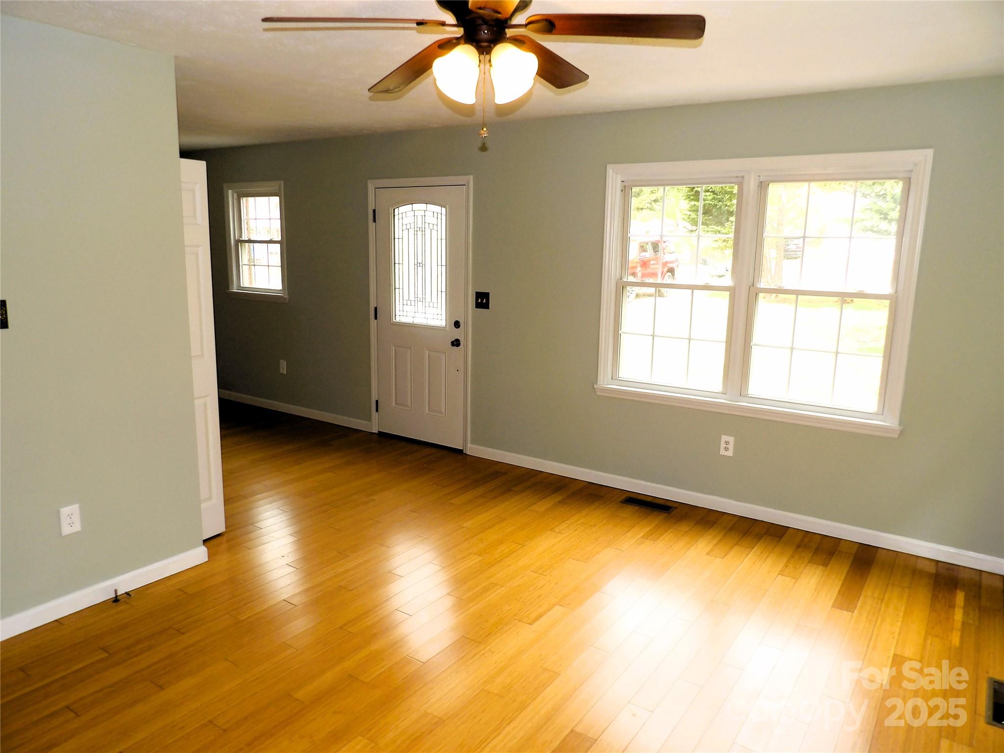 106 Pinetree Drive Property Photo 7