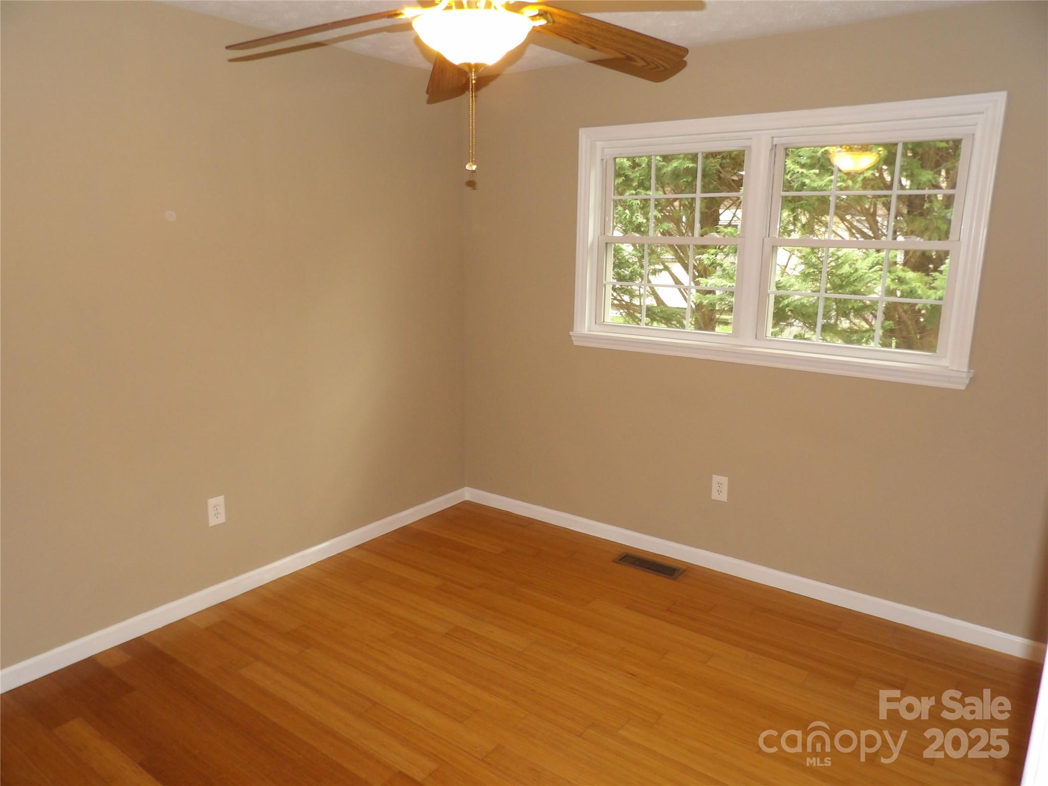 106 Pinetree Drive Property Photo 16