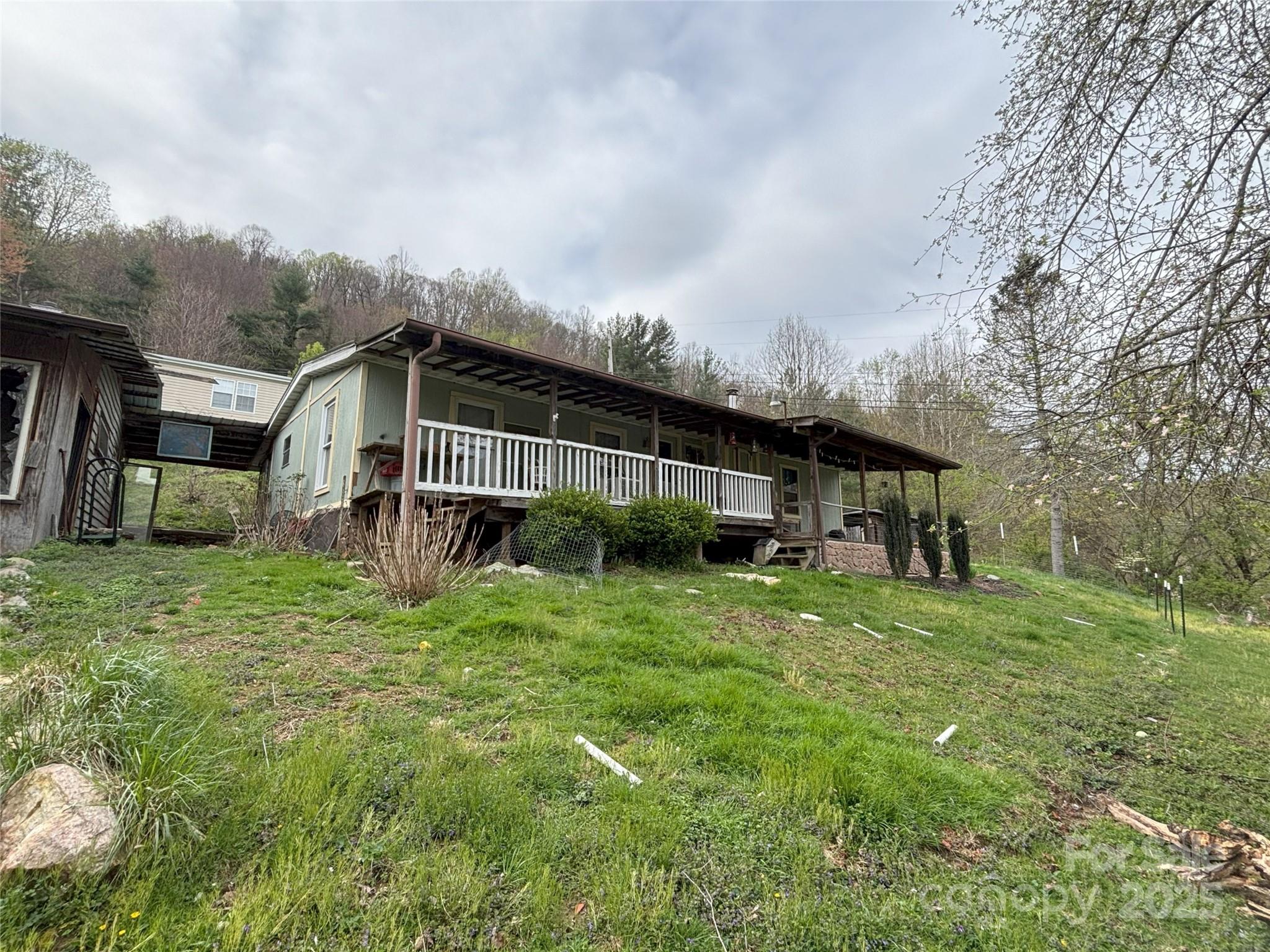 62 Whispering Winds Road Property Photo