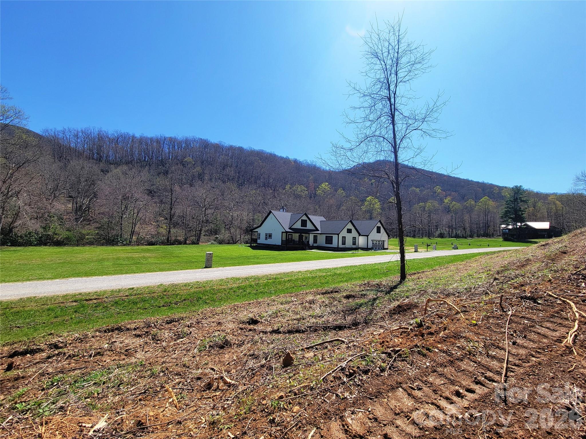 300 Shining Rock Drive 25 Property Photo 8