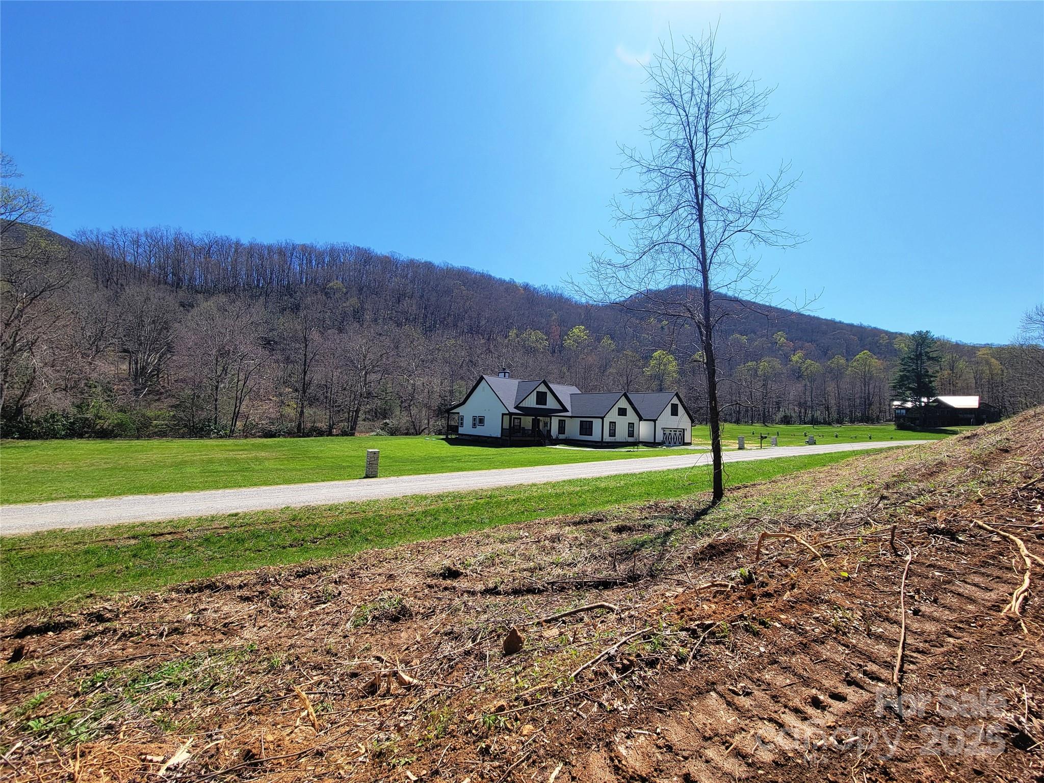 300 Shining Rock Drive 25 Property Photo 9
