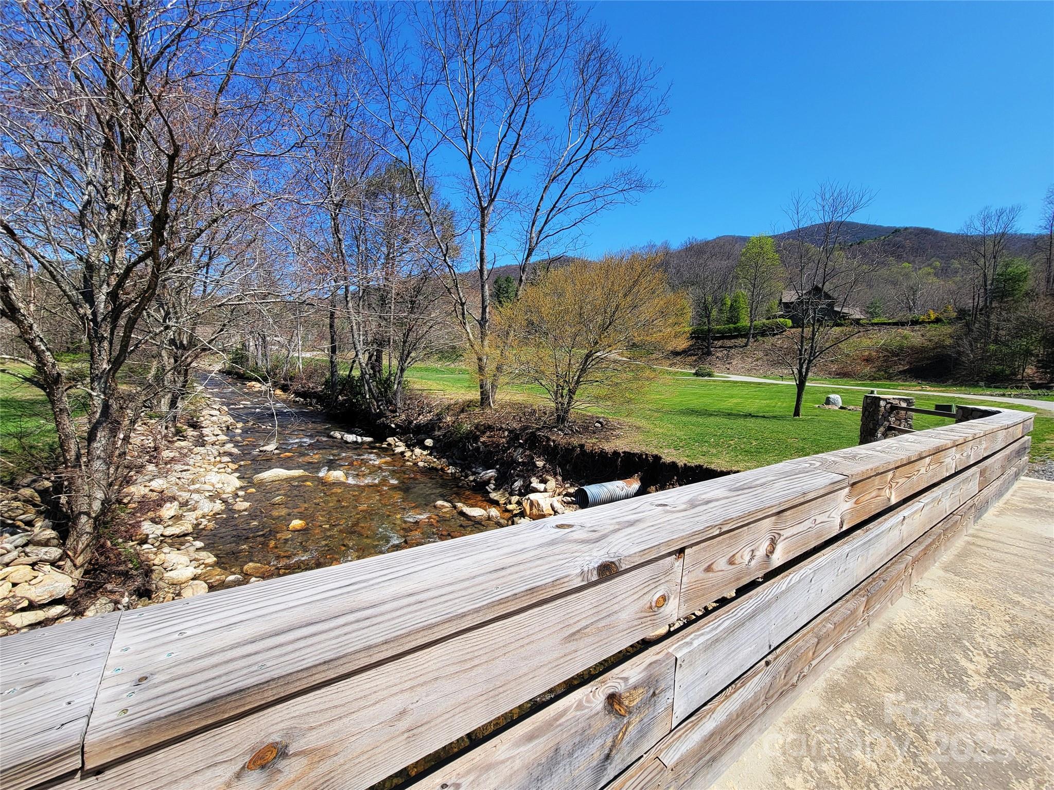 300 Shining Rock Drive 25 Property Photo 14