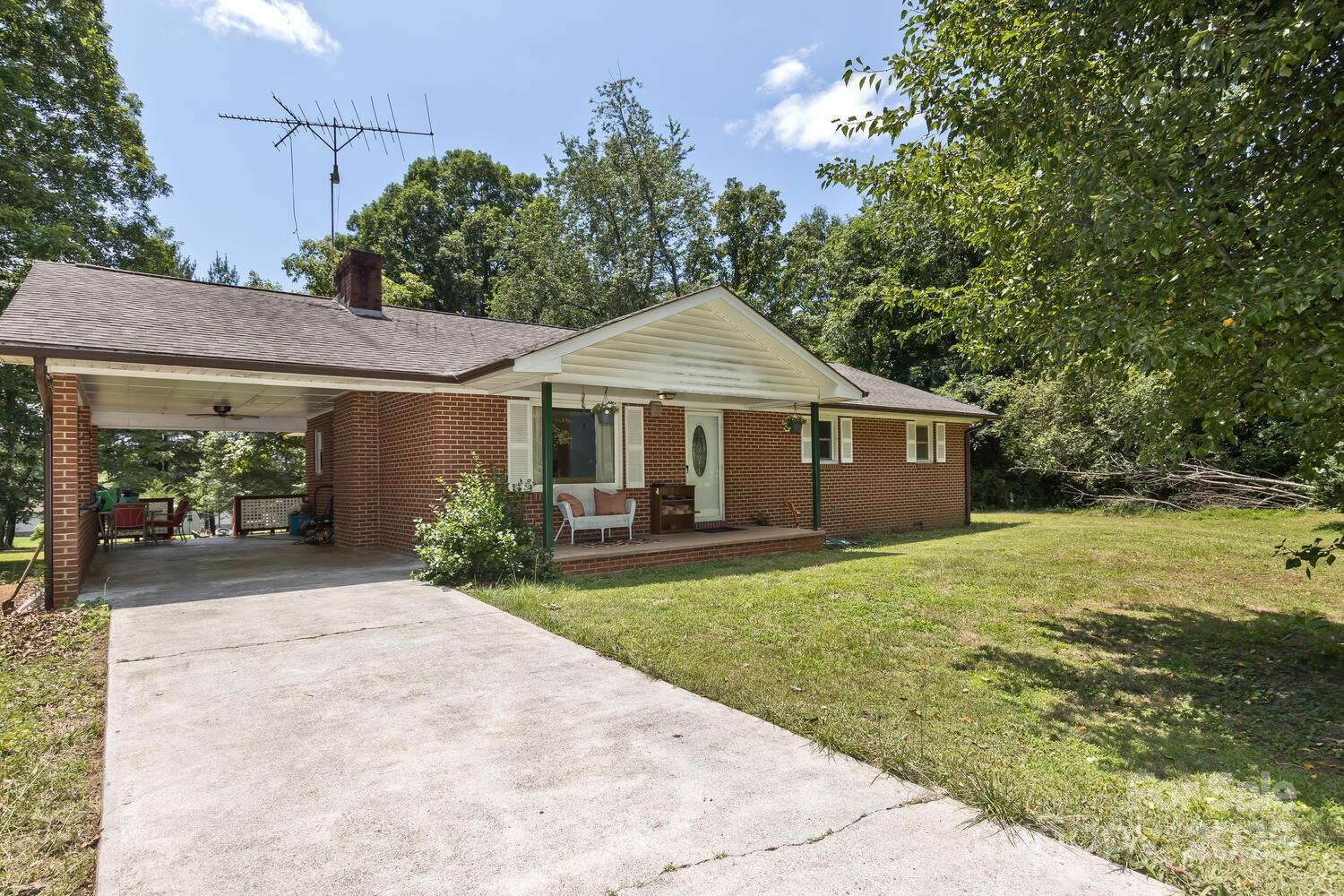117 White Pine Lane Property Photo