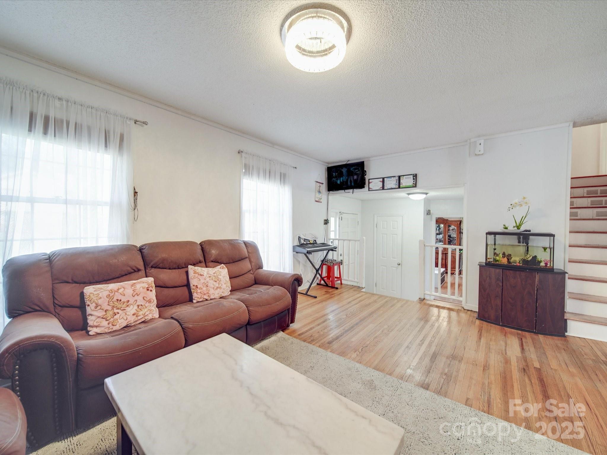 6820 Elm Forest Drive Property Photo 4