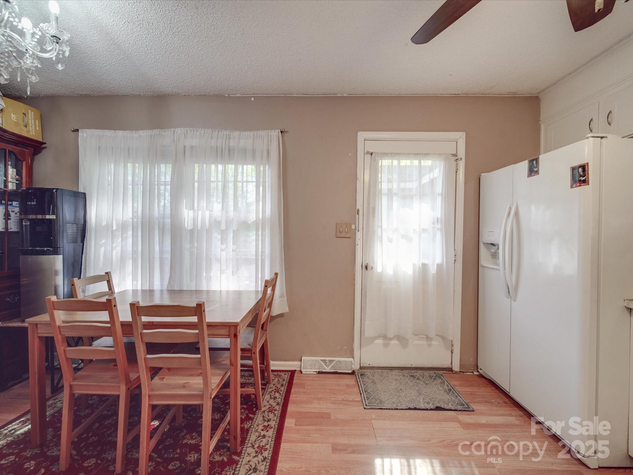 6820 Elm Forest Drive Property Photo 10