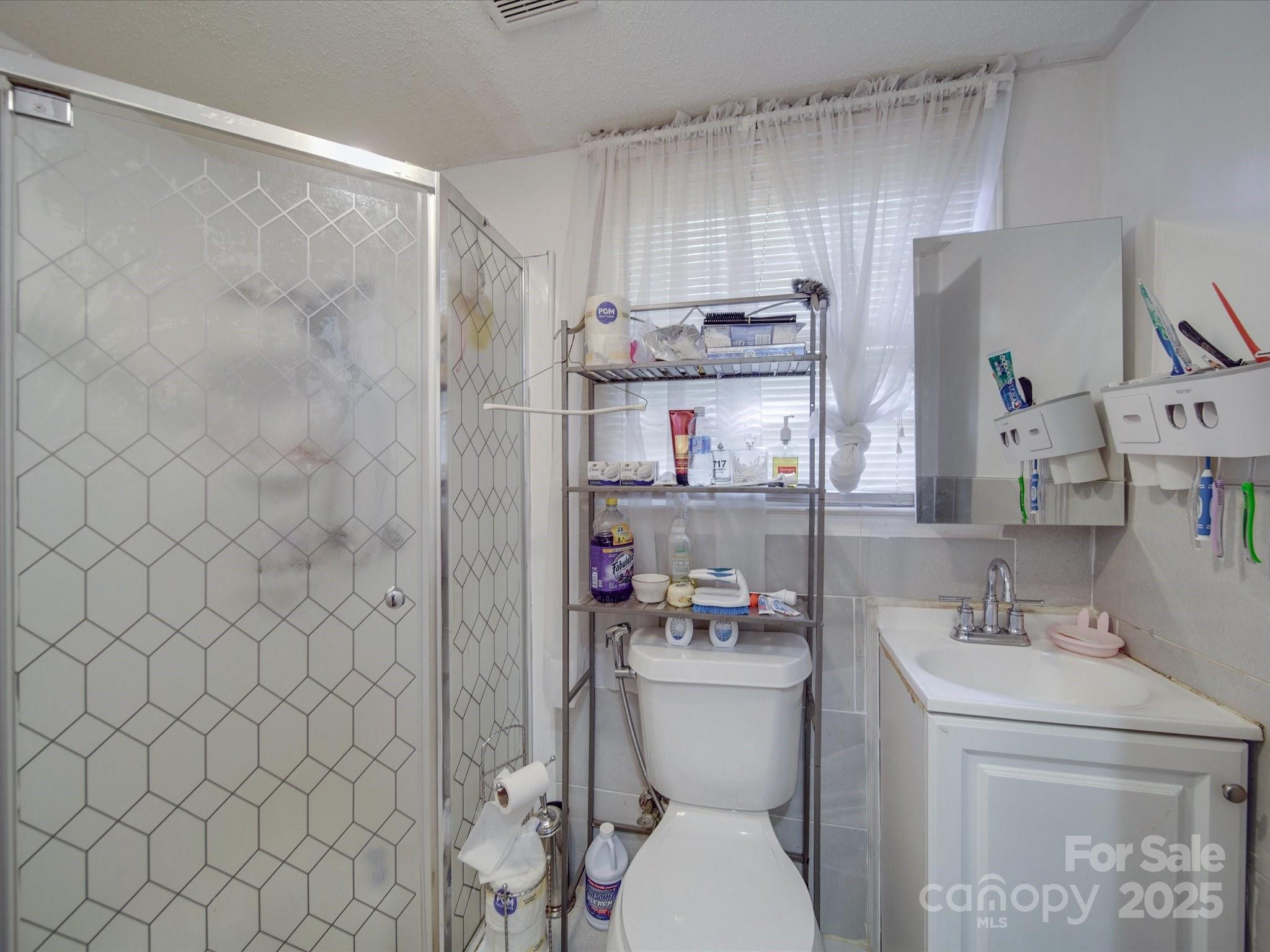 6820 Elm Forest Drive Property Photo 15
