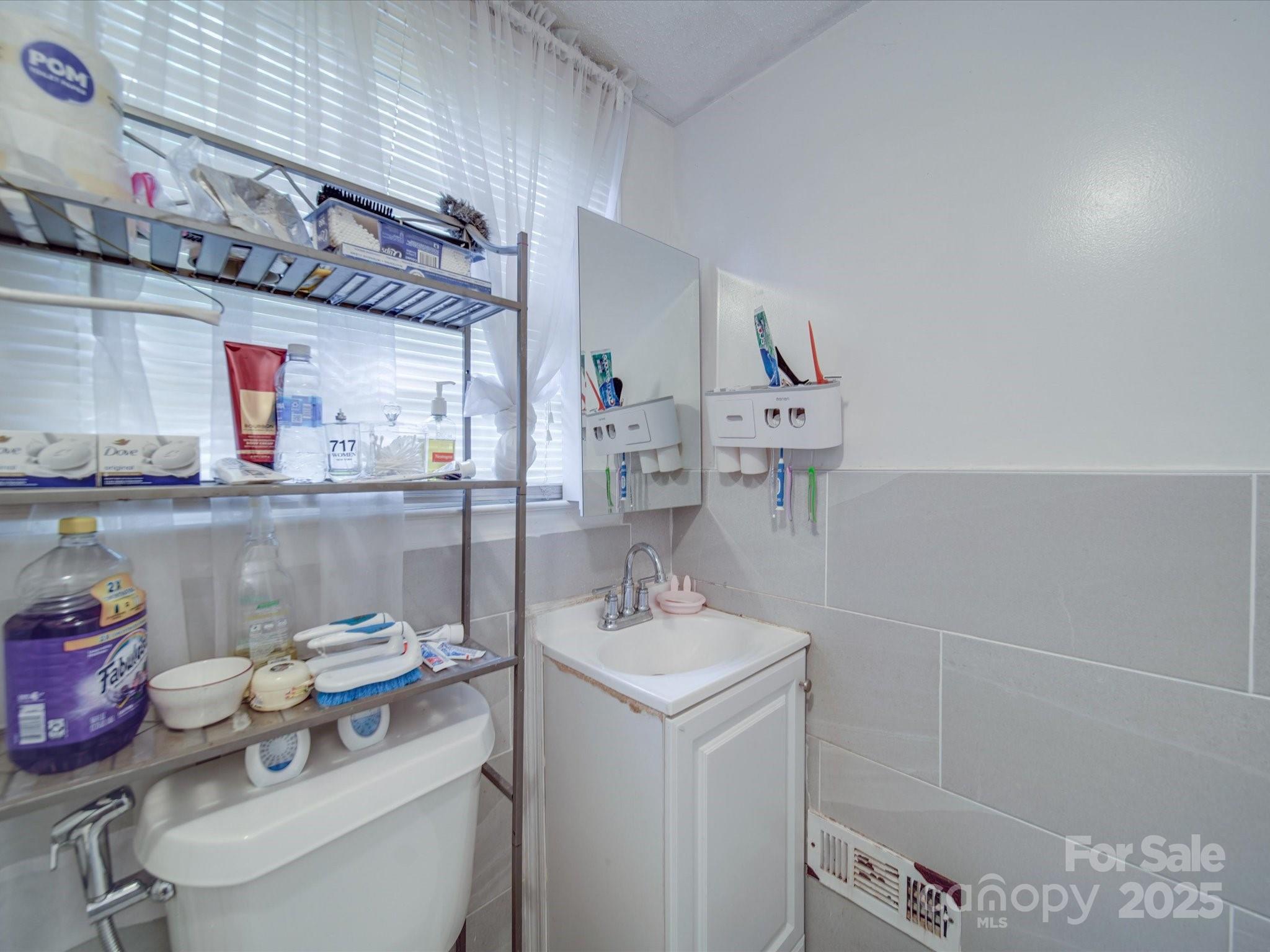 6820 Elm Forest Drive Property Photo 29
