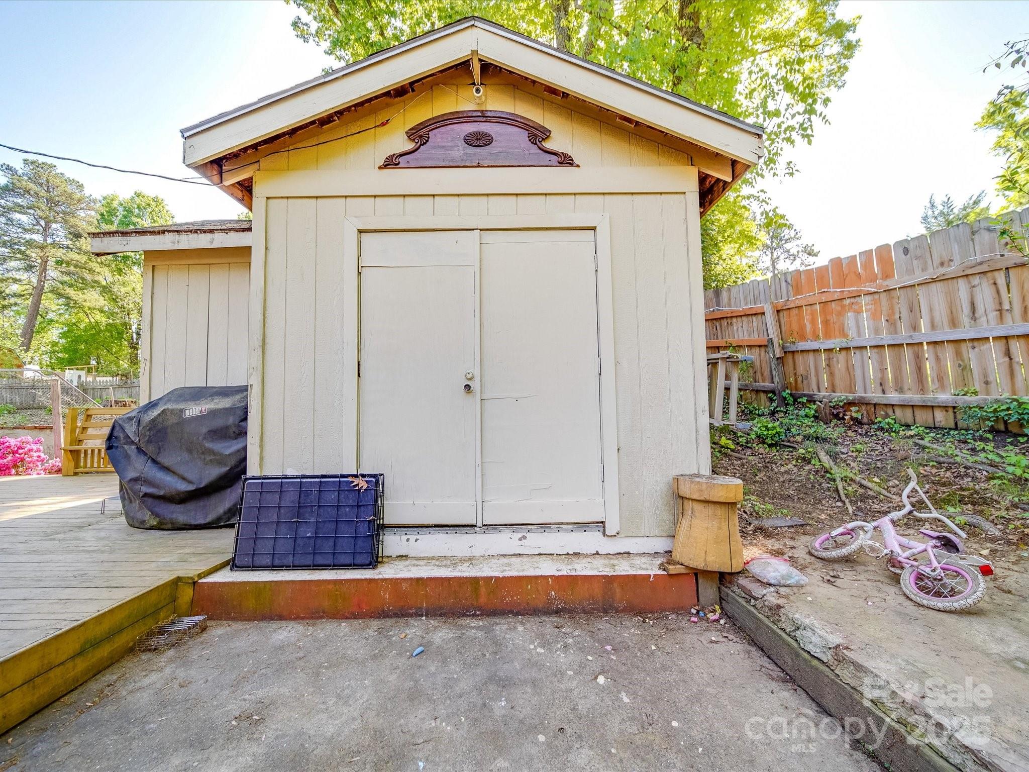6820 Elm Forest Drive Property Photo 32