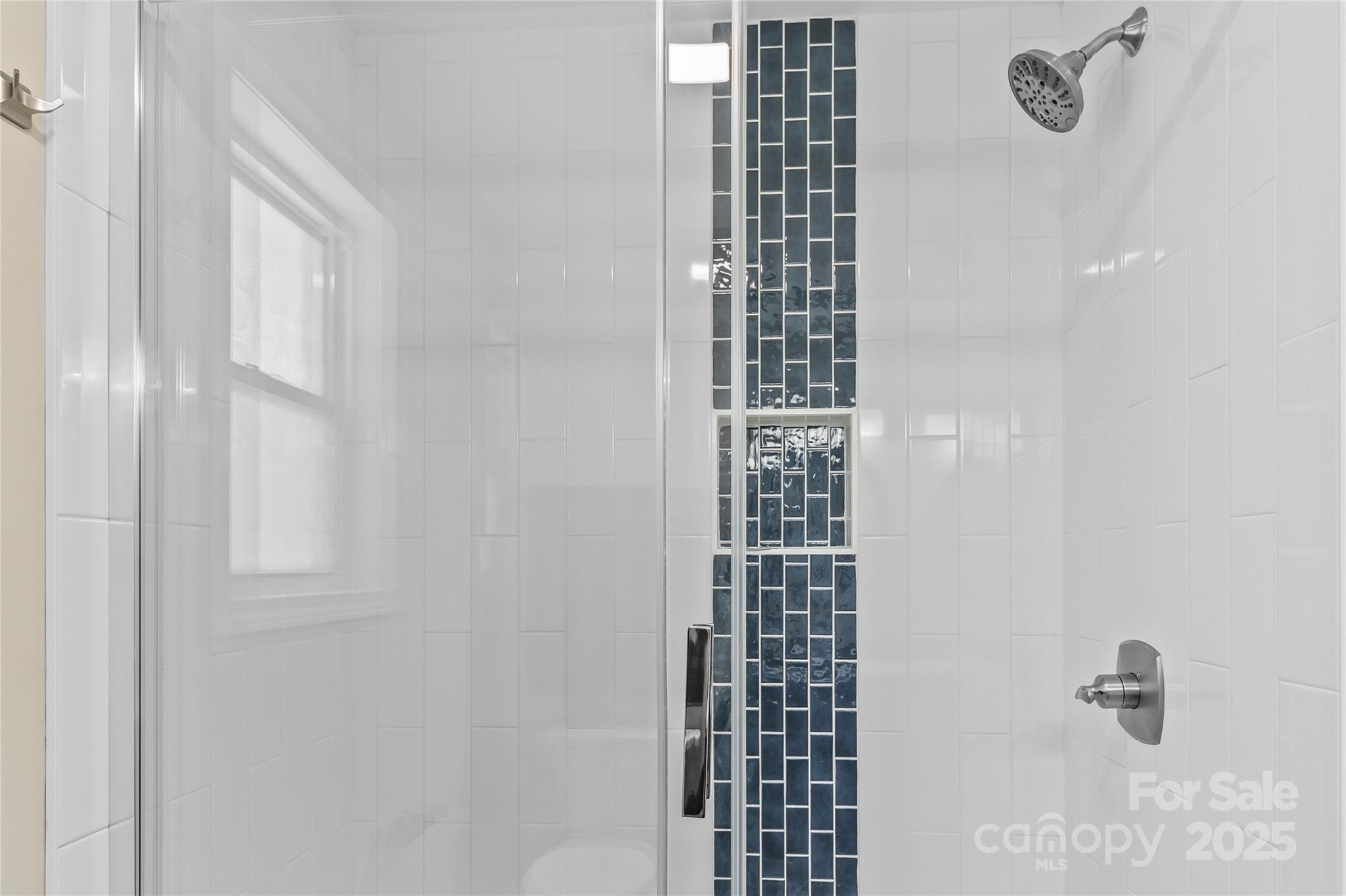 109 W Poplar Street Property Photo 24