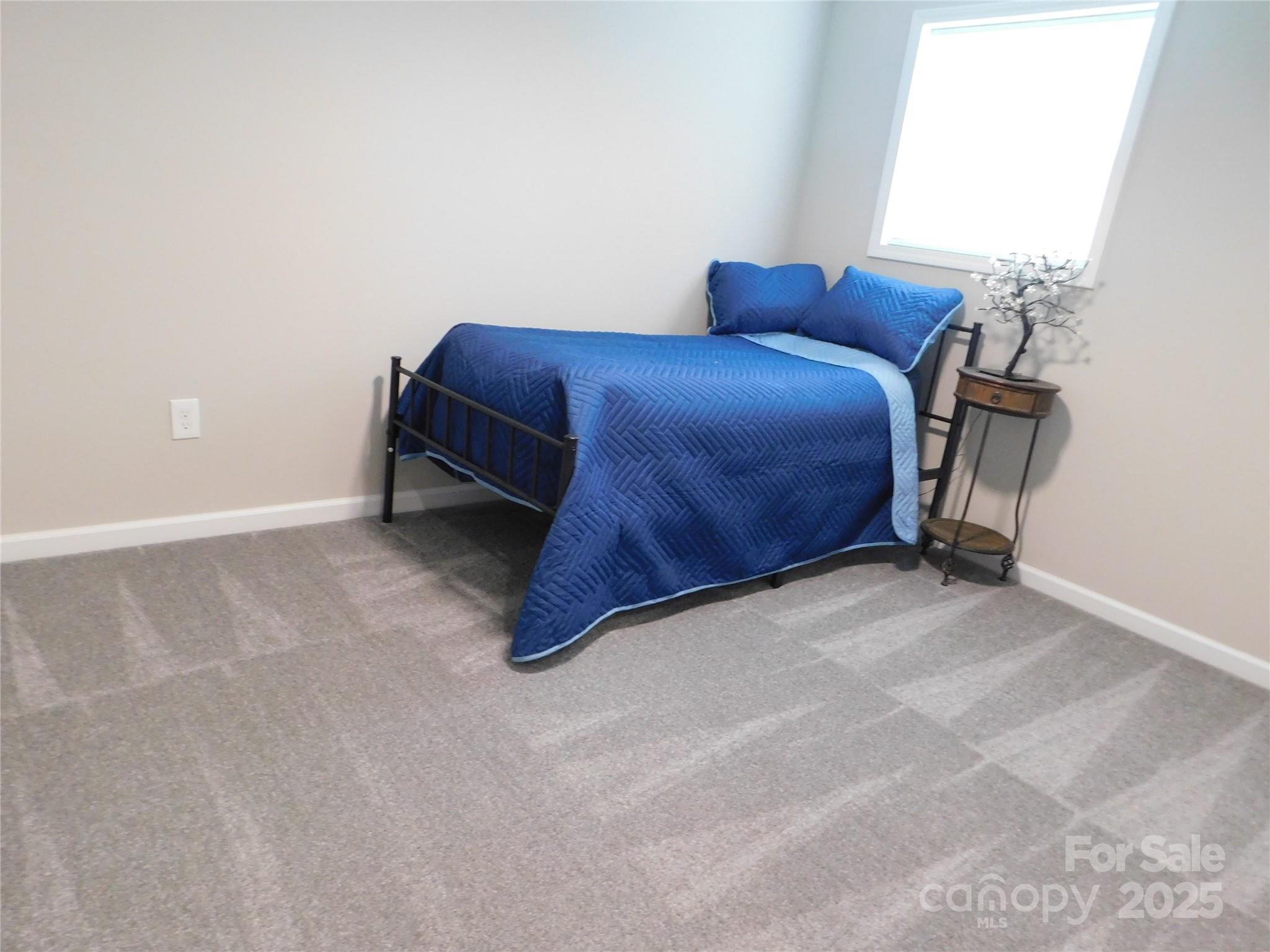 109 W Poplar Street Property Photo 28